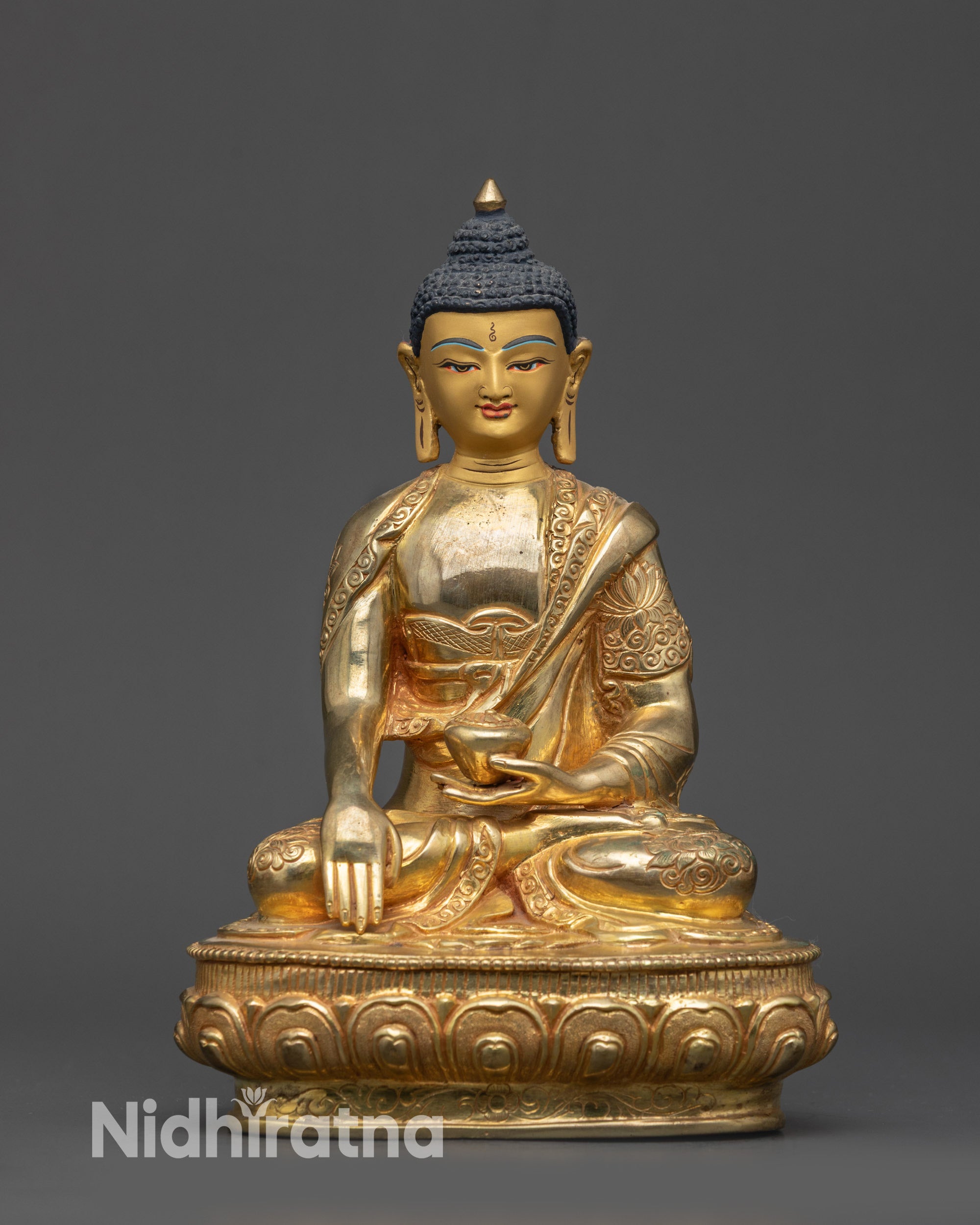 Buddha Shakyamuni Statue
