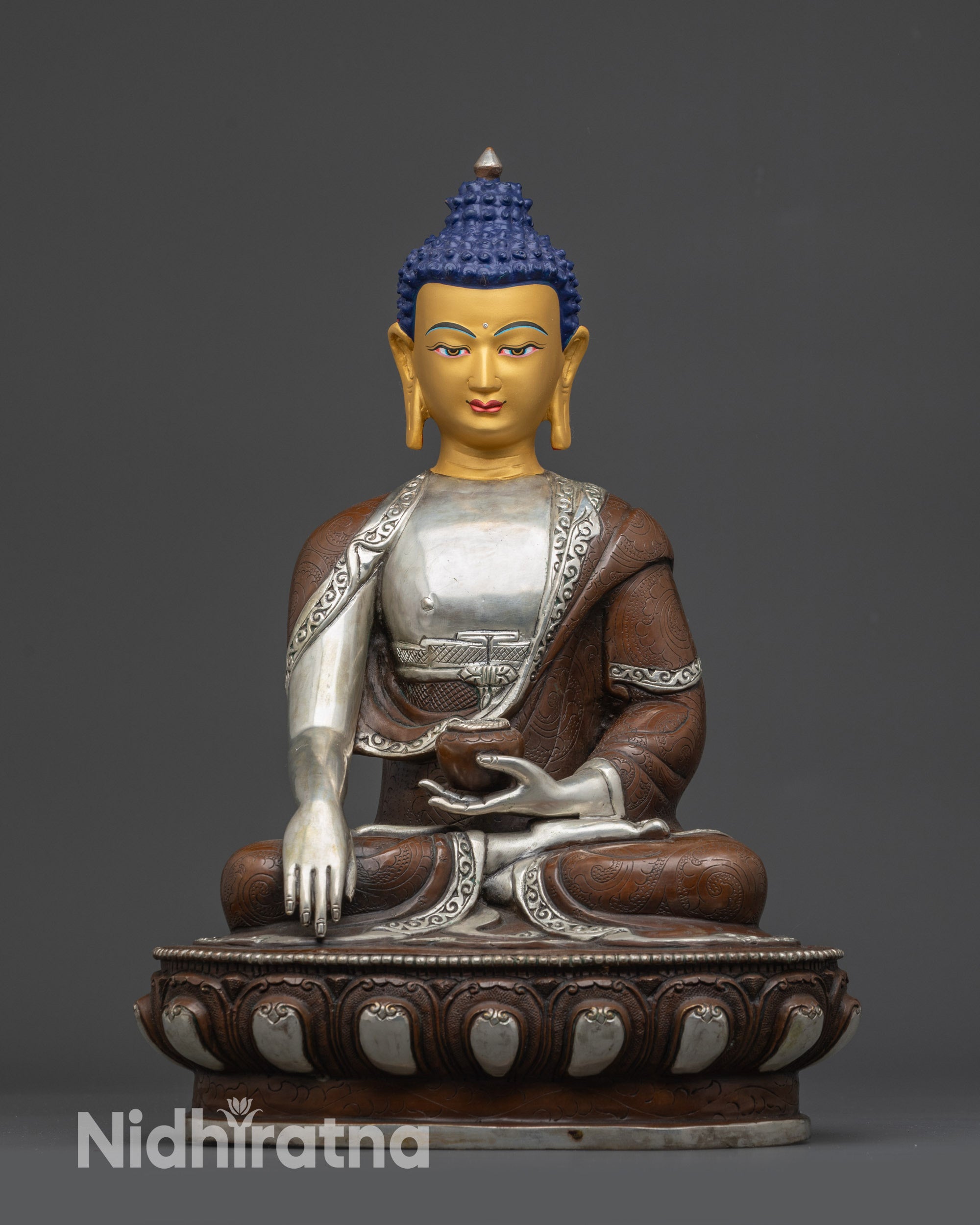 Buddha Shakyamuni Statue