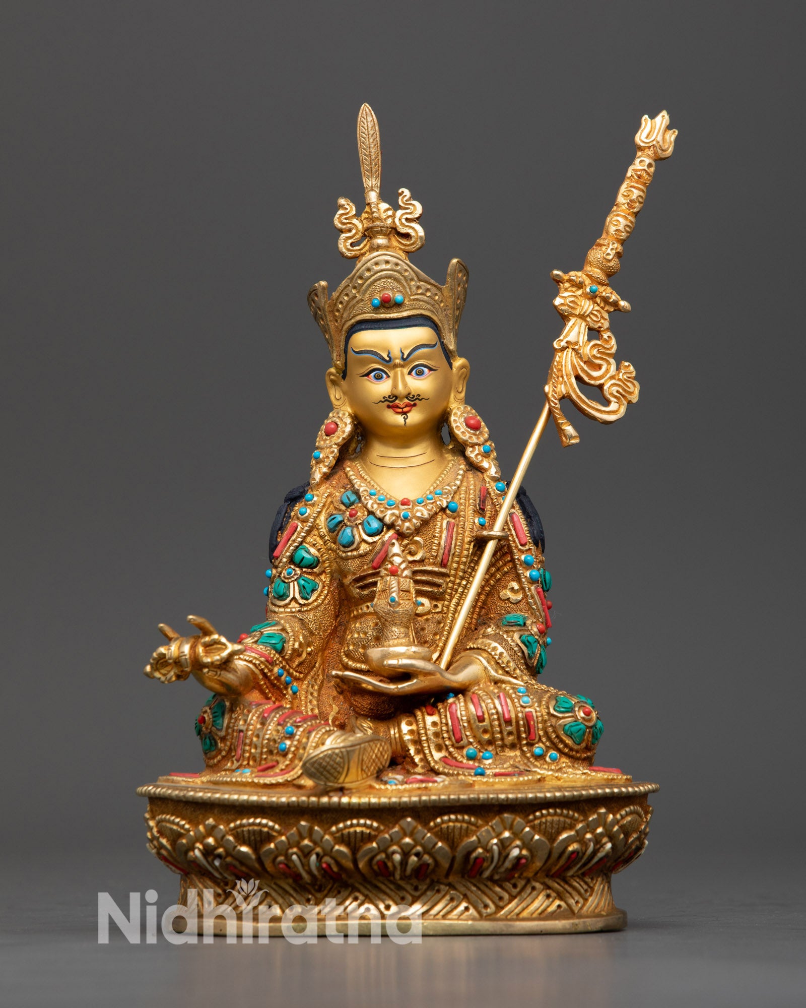 Discover the Wisdom of Guru Rinpoche: Spiritual Teachings and Life Lessons