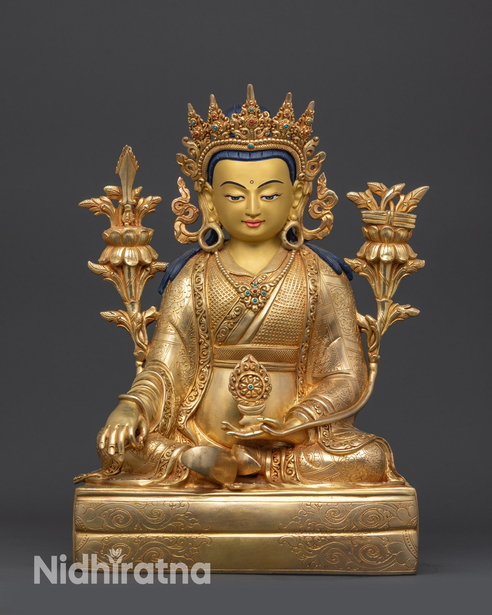 Front view Tibetan Buddhist king sculpture Trisong Detsen with gold-gilded face