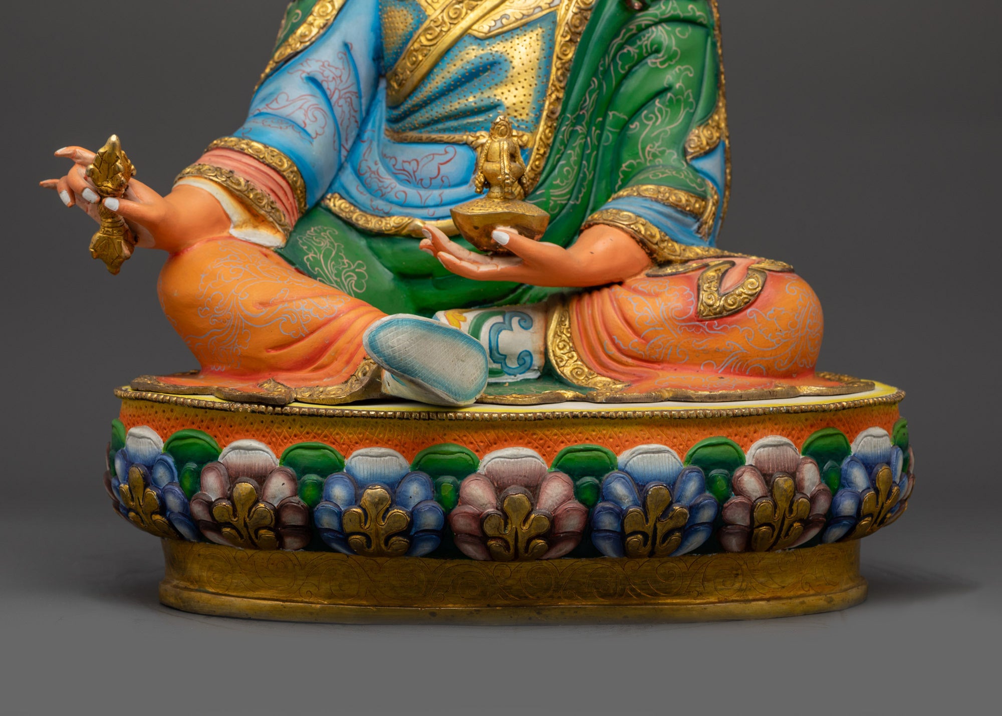 Guru Rinpoche Statue