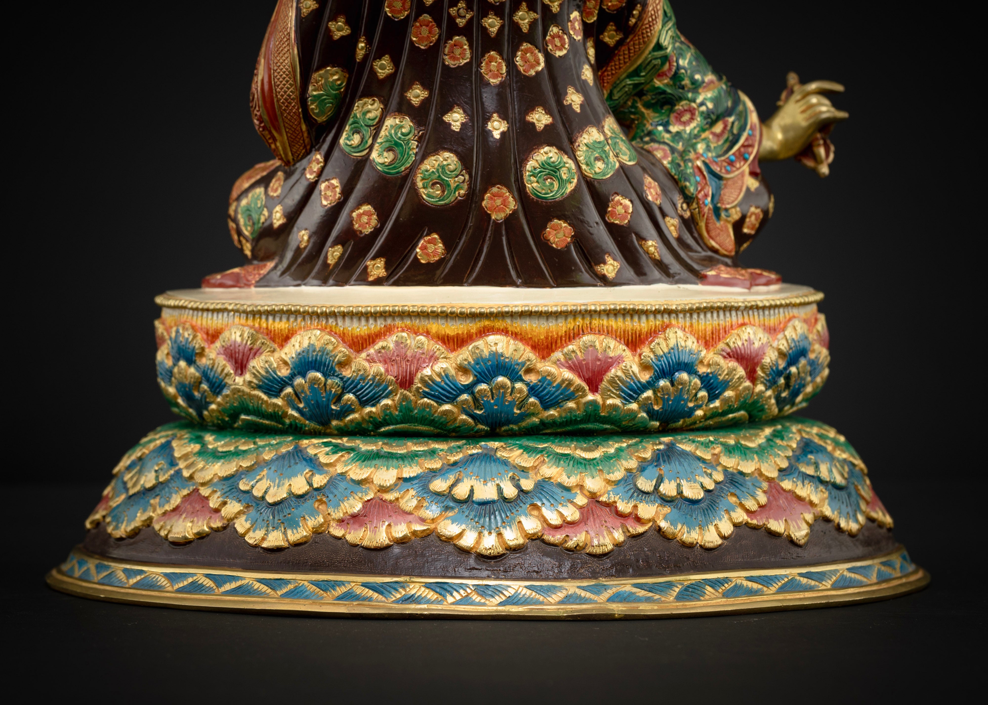 Masterpiece Guru Rinpoche: Sculpture of Wisdom