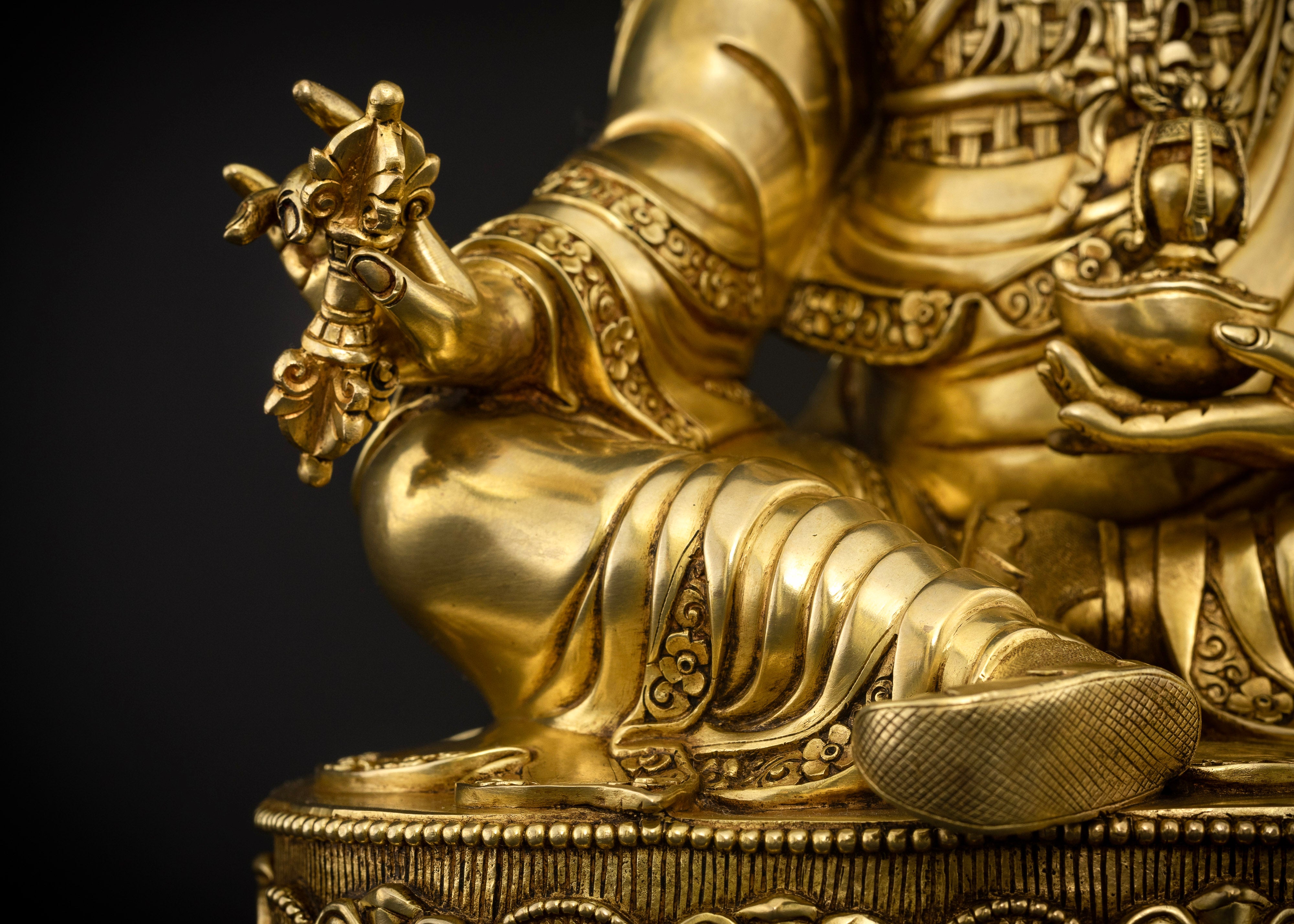 Guru Padmasambhava: The Lotus Master and His Sacred Teachings