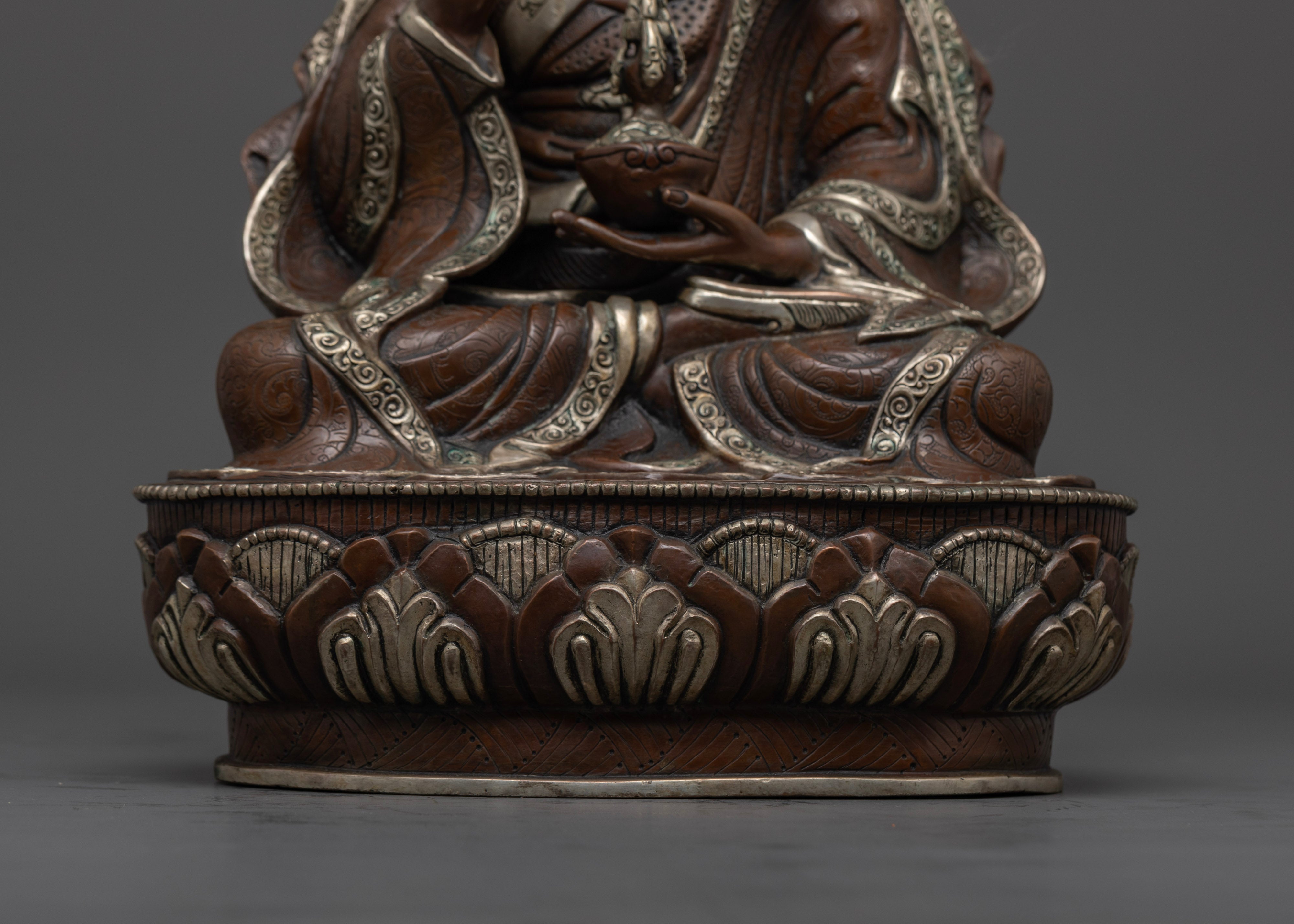 Guru Rinpoche Statue | The Embodiment of Enlightened Compassion