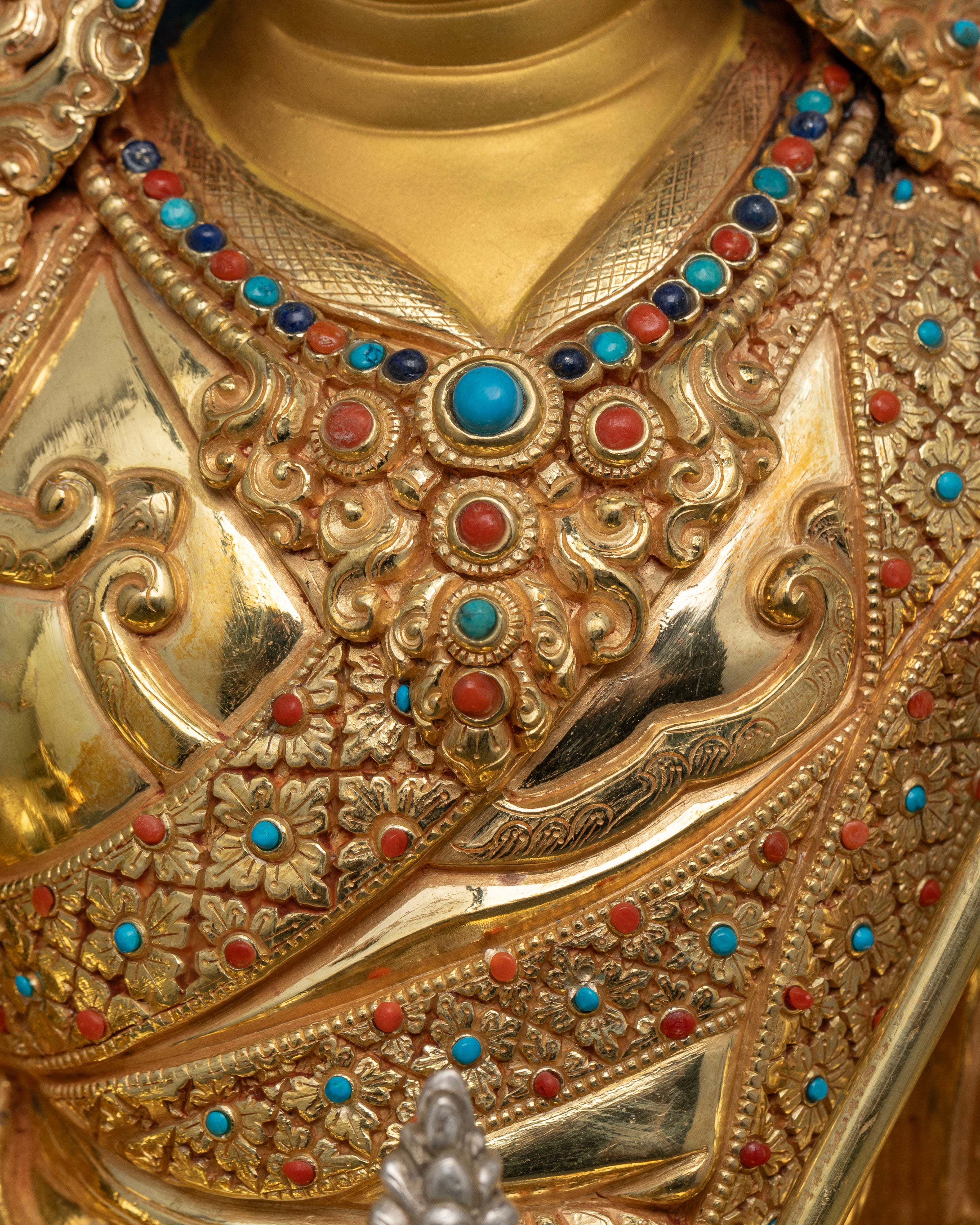 Guru Rinpoche Statue: A Sacred Representation of Tibetan Wisdom