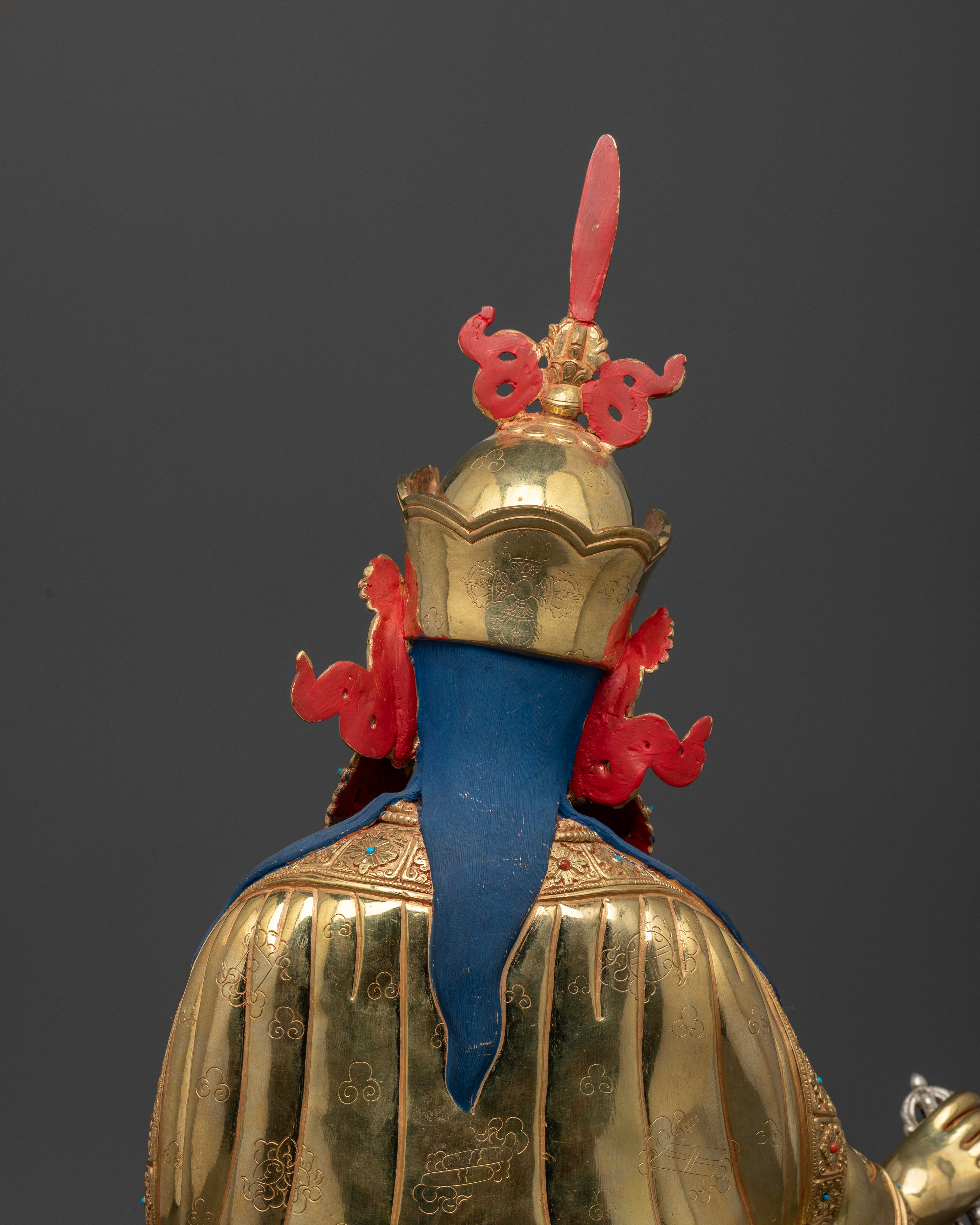 Guru Rinpoche Statue: A Sacred Representation of Tibetan Wisdom