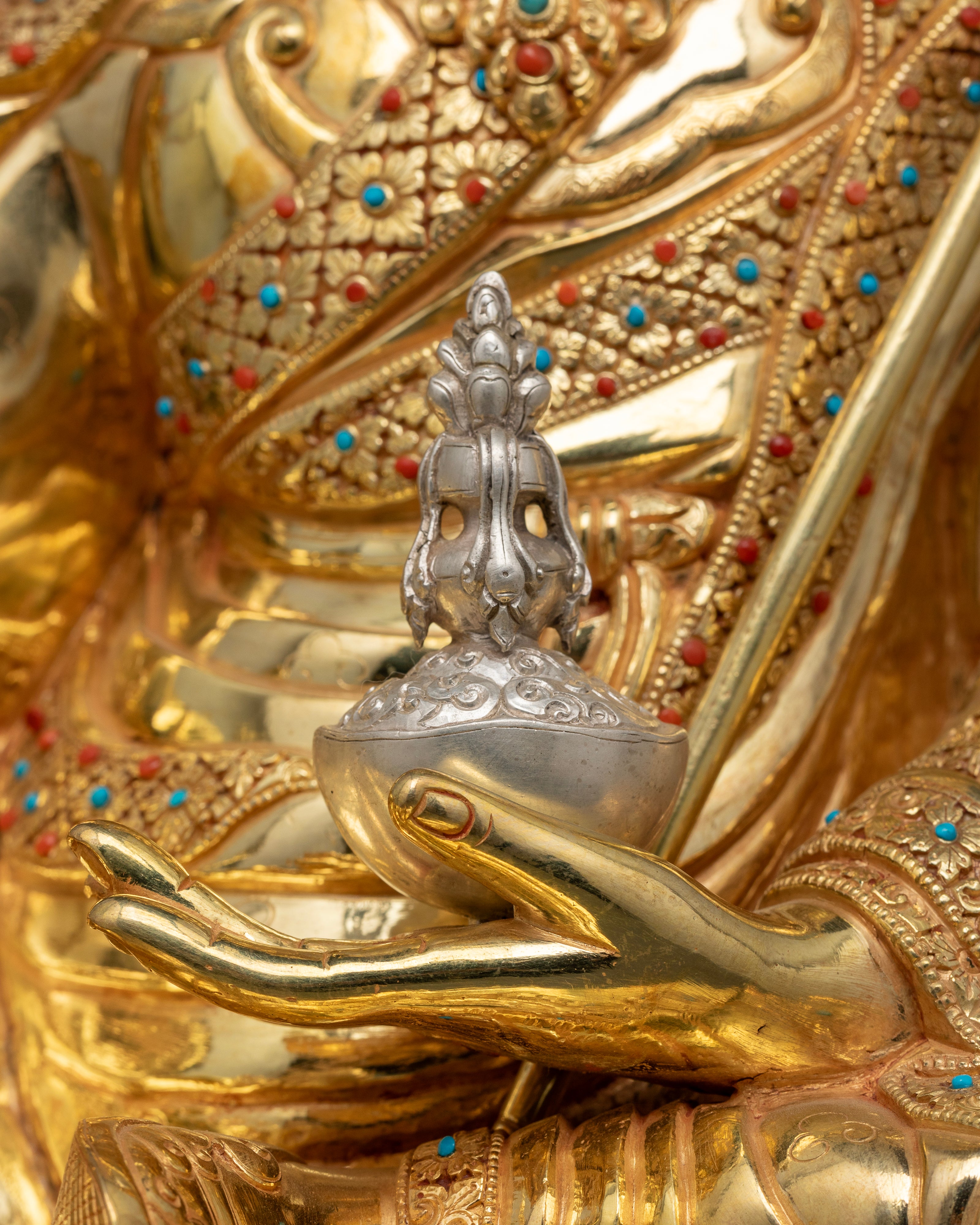 Guru Rinpoche Statue: A Sacred Representation of Tibetan Wisdom