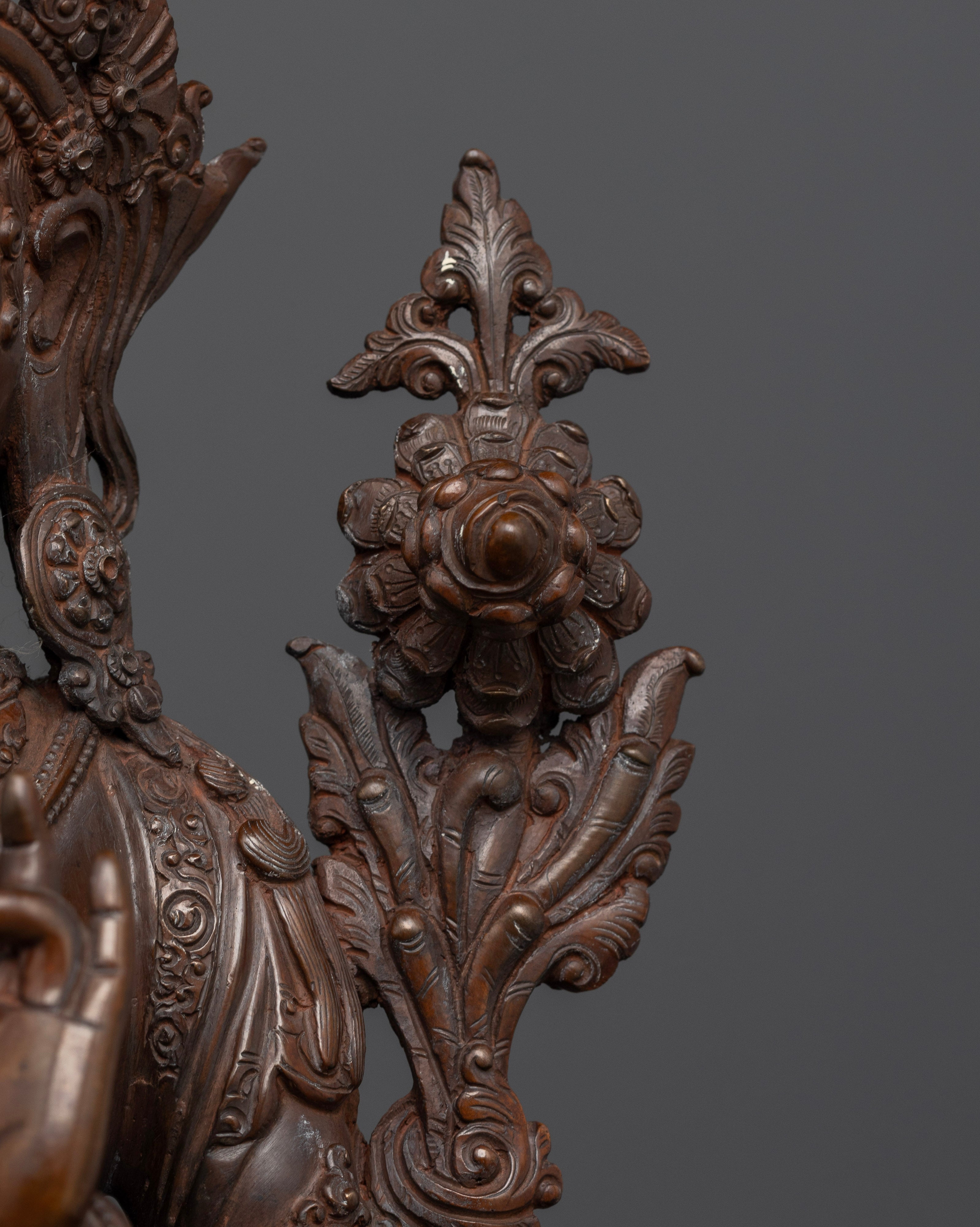 Oxidized Female Buddha Statue: A Symbol of Enlightened Femininity