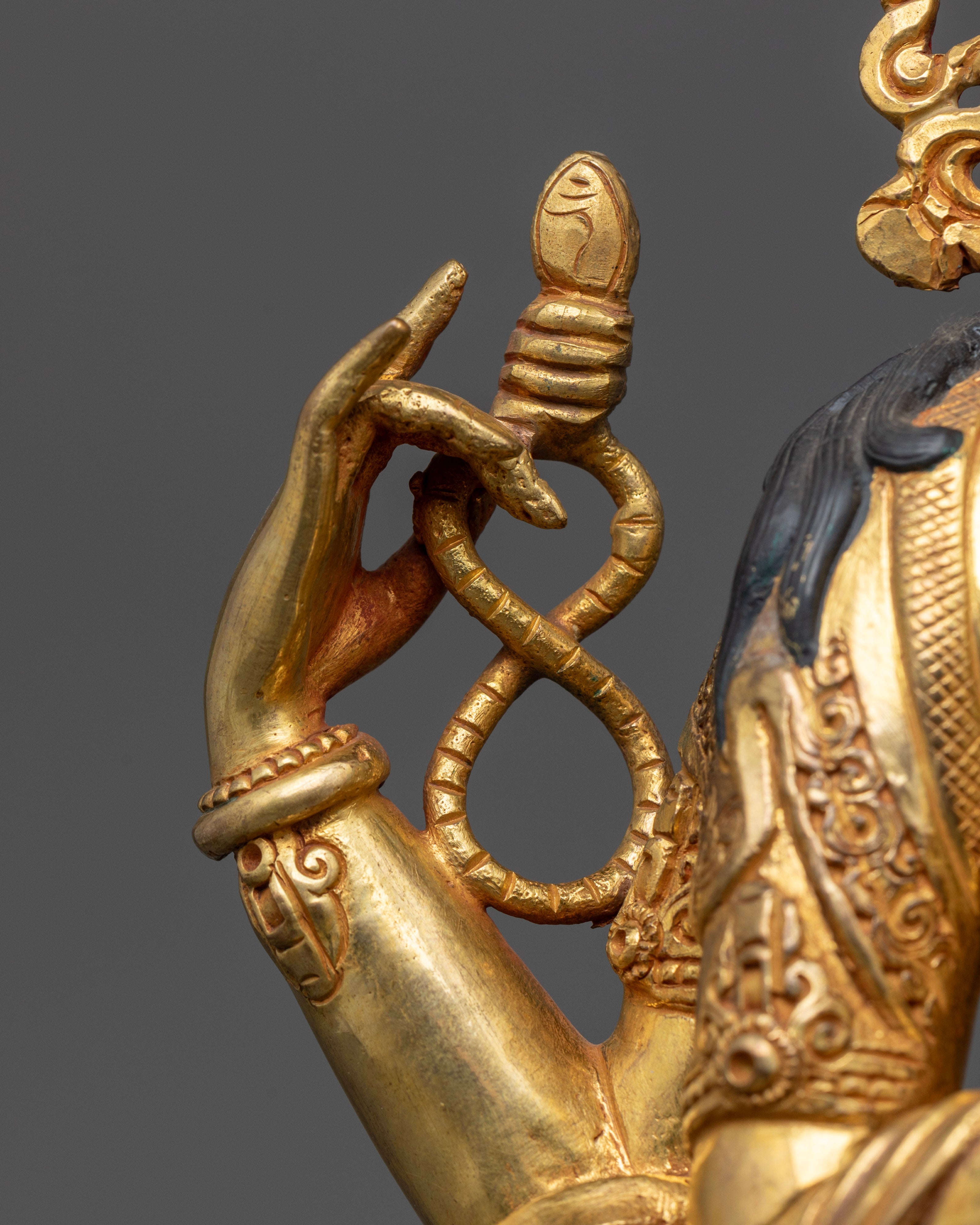Chenrezig statue holding crystal rosary in the right hand | Meditation statue Chenrezig | Handcrafted Avalokiteshvara statue |
