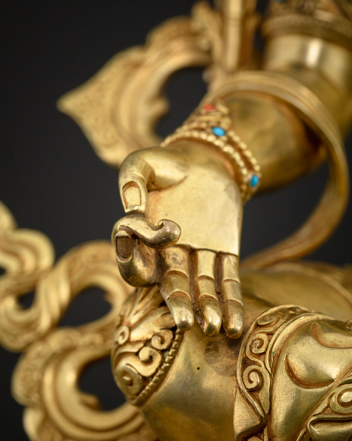 Luxurious Green Tara Statue: A Masterpiece for Spiritual Practitioners