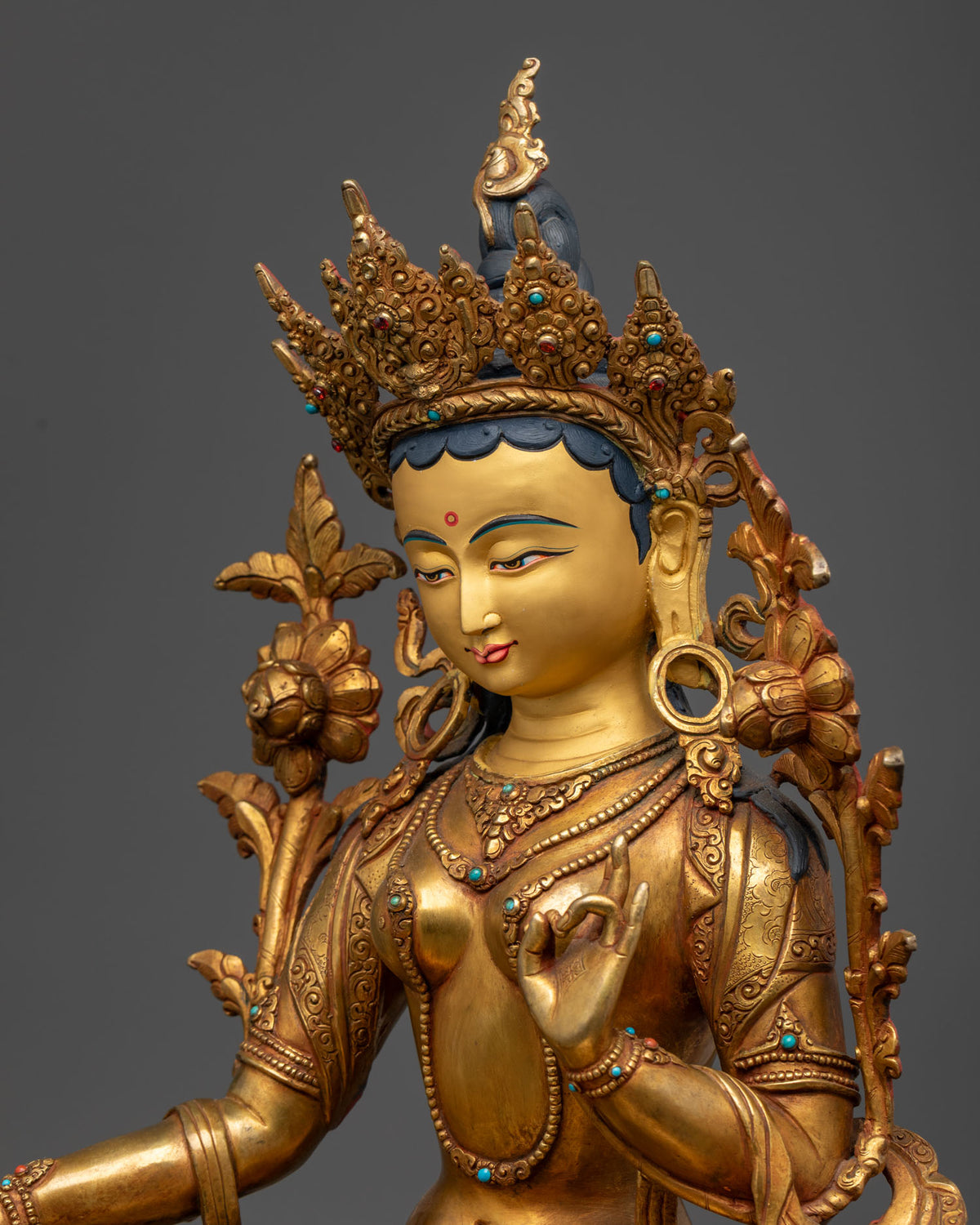 green tara statue: The Goddess of Compassion