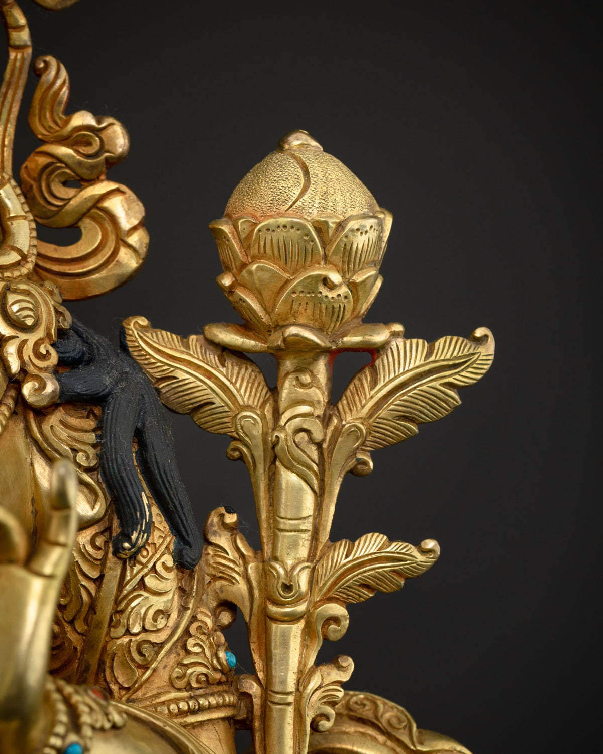 Luxurious Green Tara Statue: A Masterpiece for Spiritual Practitioners