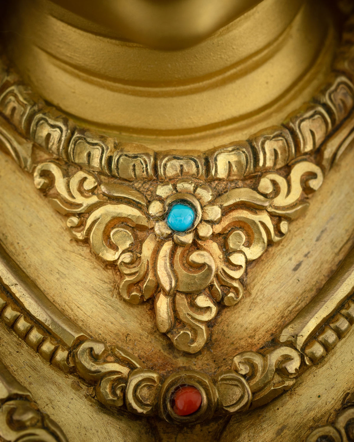 Luxurious Green Tara Statue: A Masterpiece for Spiritual Practitioners