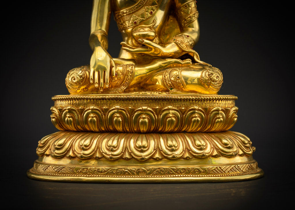 Masterpiece Shakyamuni Buddha Statue | Traditional Himalayan Art Nepal