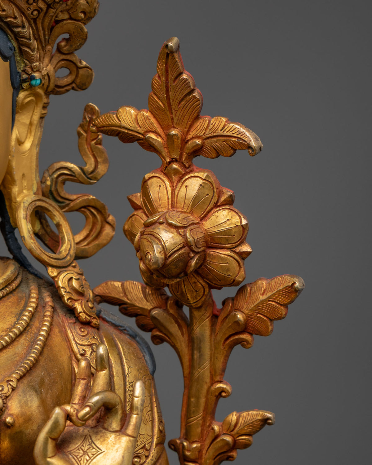 green tara statue: The Goddess of Compassion
