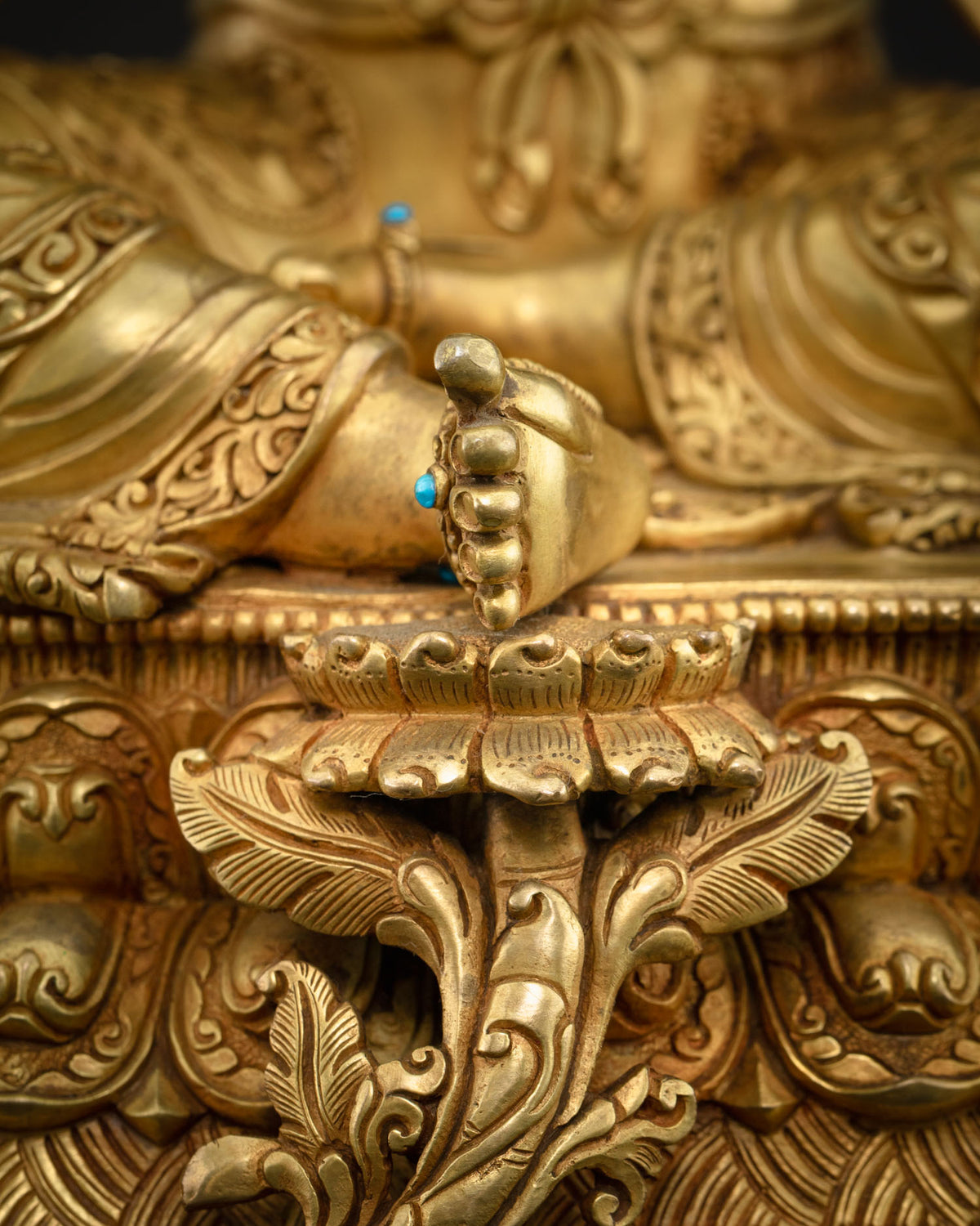 Luxurious Green Tara Statue: A Masterpiece for Spiritual Practitioners
