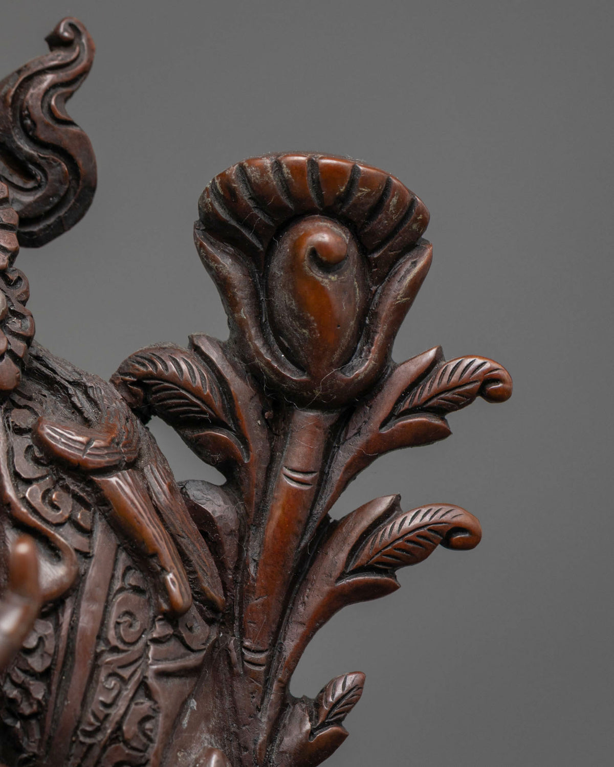 Oxidized Green Tara Statue: Perfect for Meditation