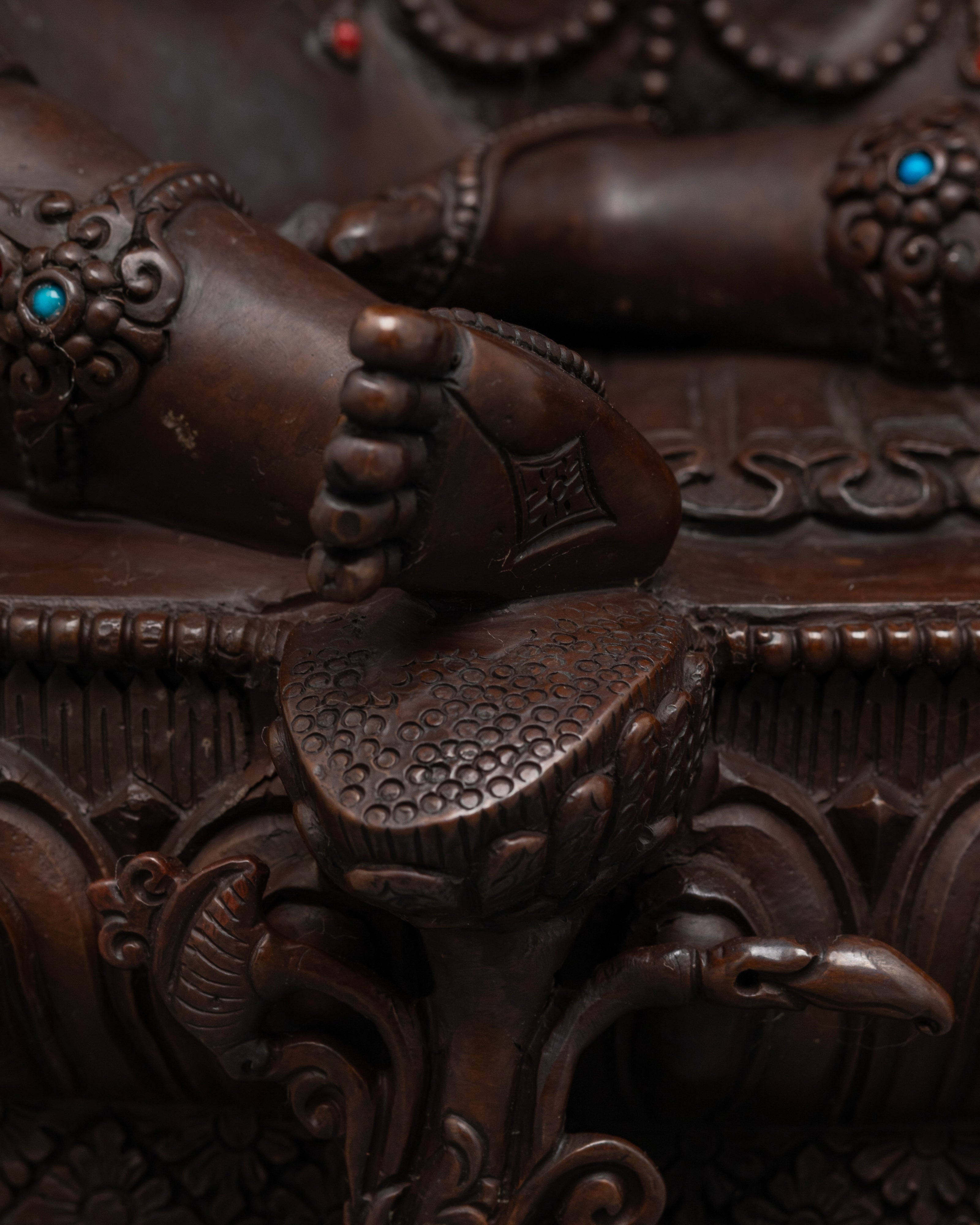 Green Tara statue step forward position