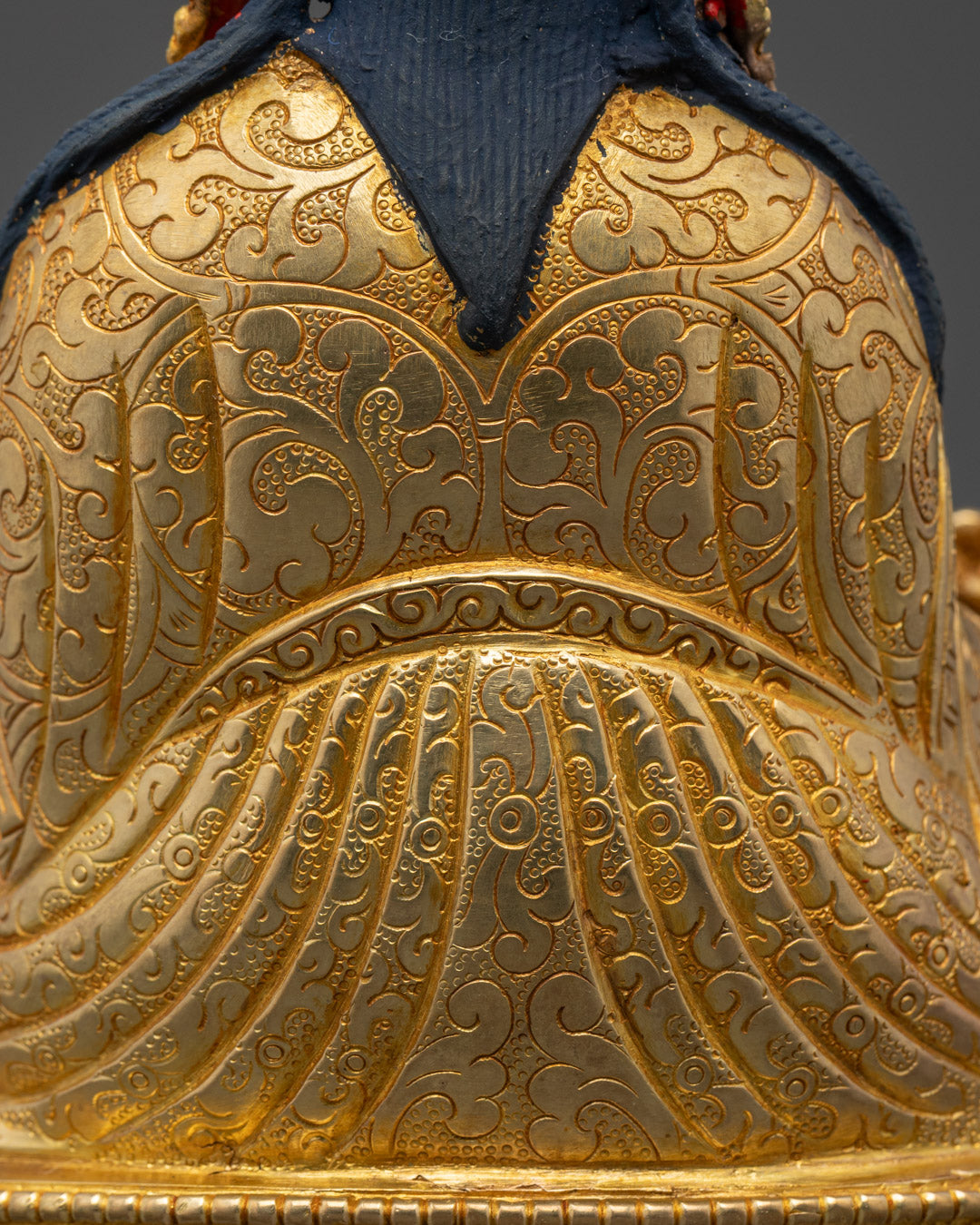 Guru Rinpoche Statue | A Sacred Representation of Tibetan Buddhism