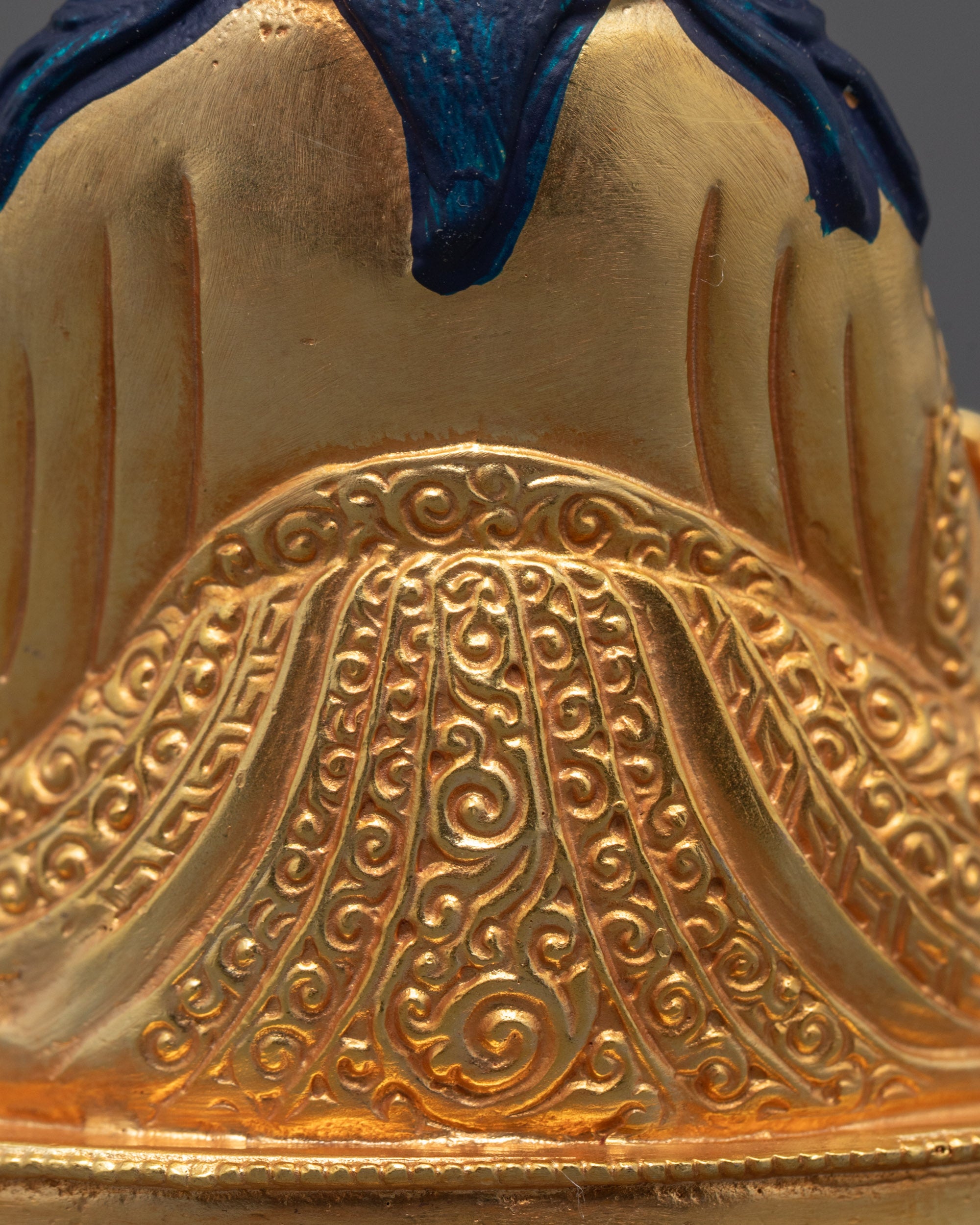 Buy Machine-Made Guru Rinpoche Statue at Offer