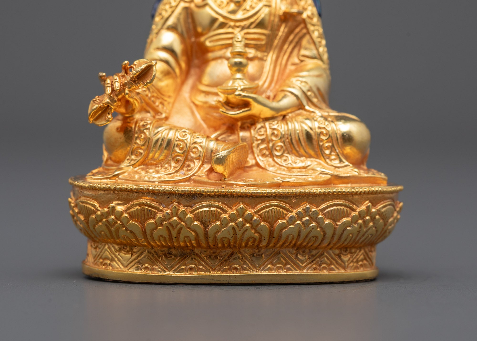 Buy Machine-Made Guru Rinpoche Statue at Offer