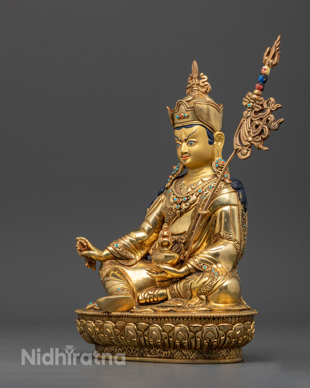 Guru Pema Jungne Padmasambhava Statue