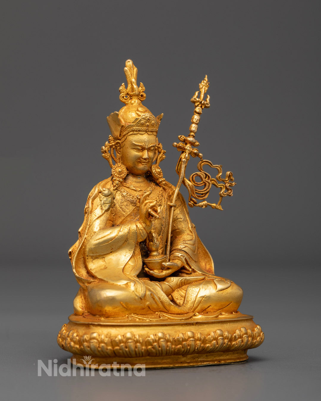 Guru Rinpoche Statue | Enlightened Tibetan Master
