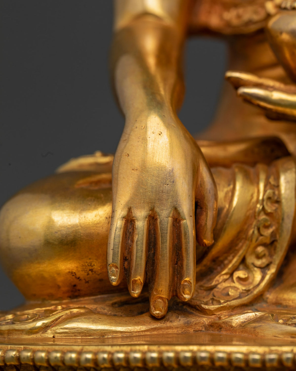 Shakyamuni Buddha Statue | Timeless Buddhist Art
