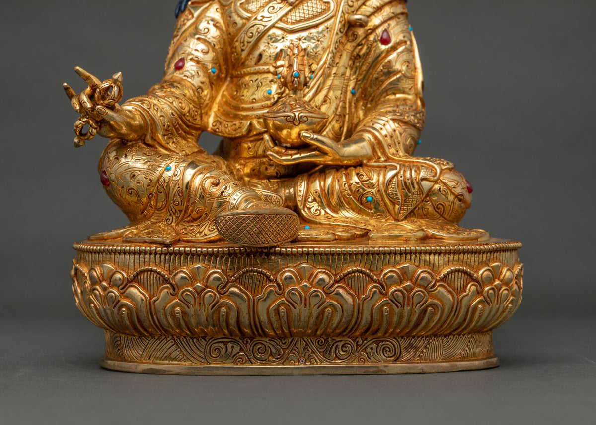 Majestic Guru Rinpoche Sculpture | Regal Tibetan Buddhist Art