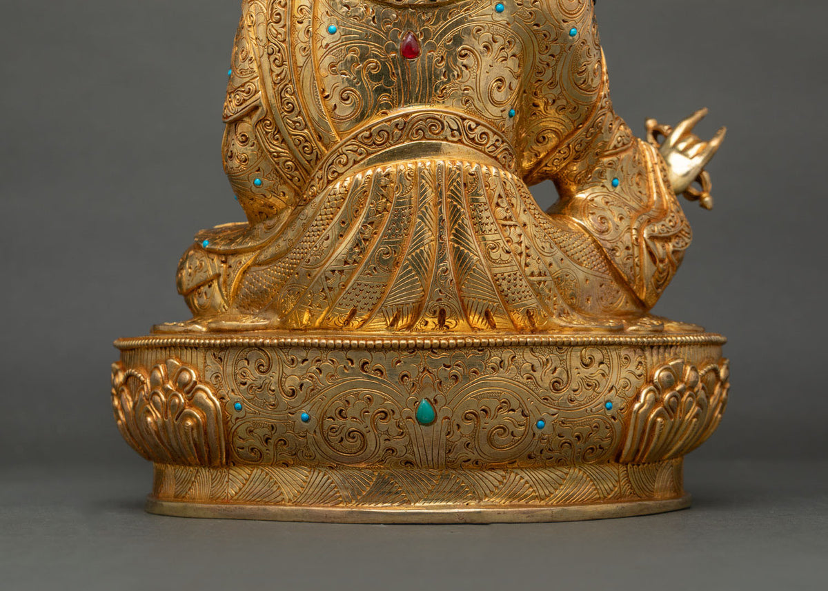 Majestic Guru Rinpoche Sculpture | Regal Tibetan Buddhist Art
