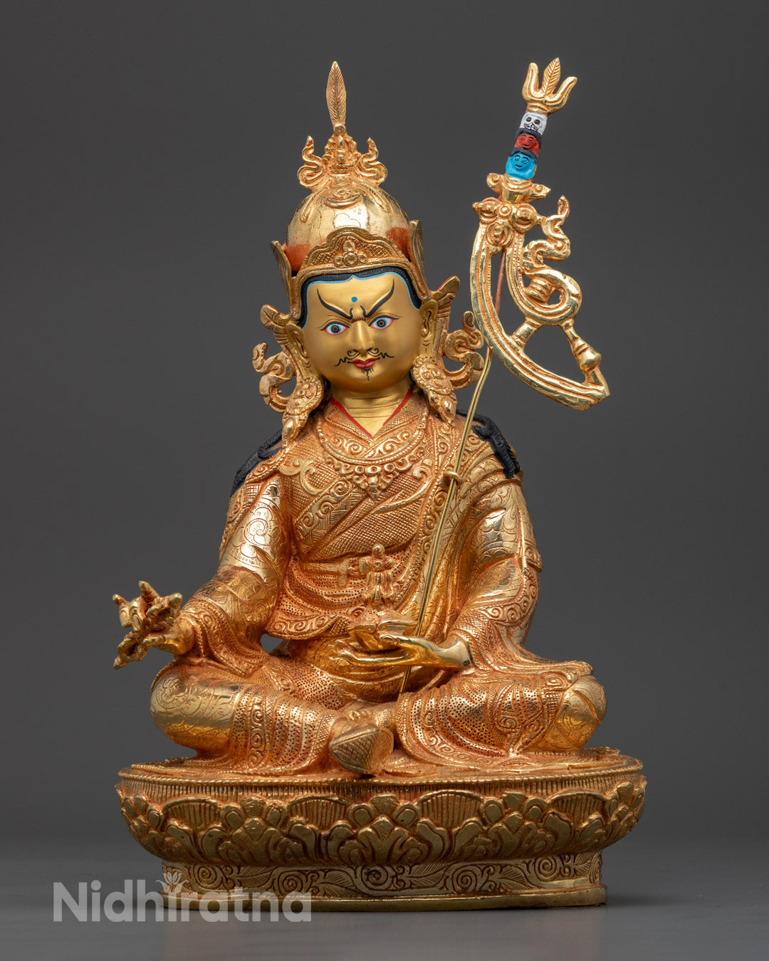 Exquisite Guru Rinpoche Statue – Handmade Buddhist Sculpture for Peace & Prosperity