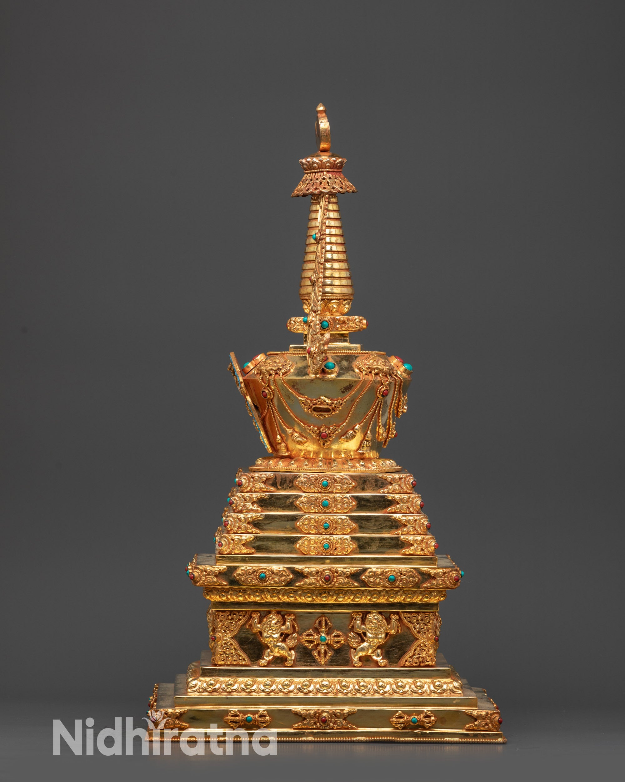Himalayan Buddhist Enlightenment Relic with detailed filigree carvings