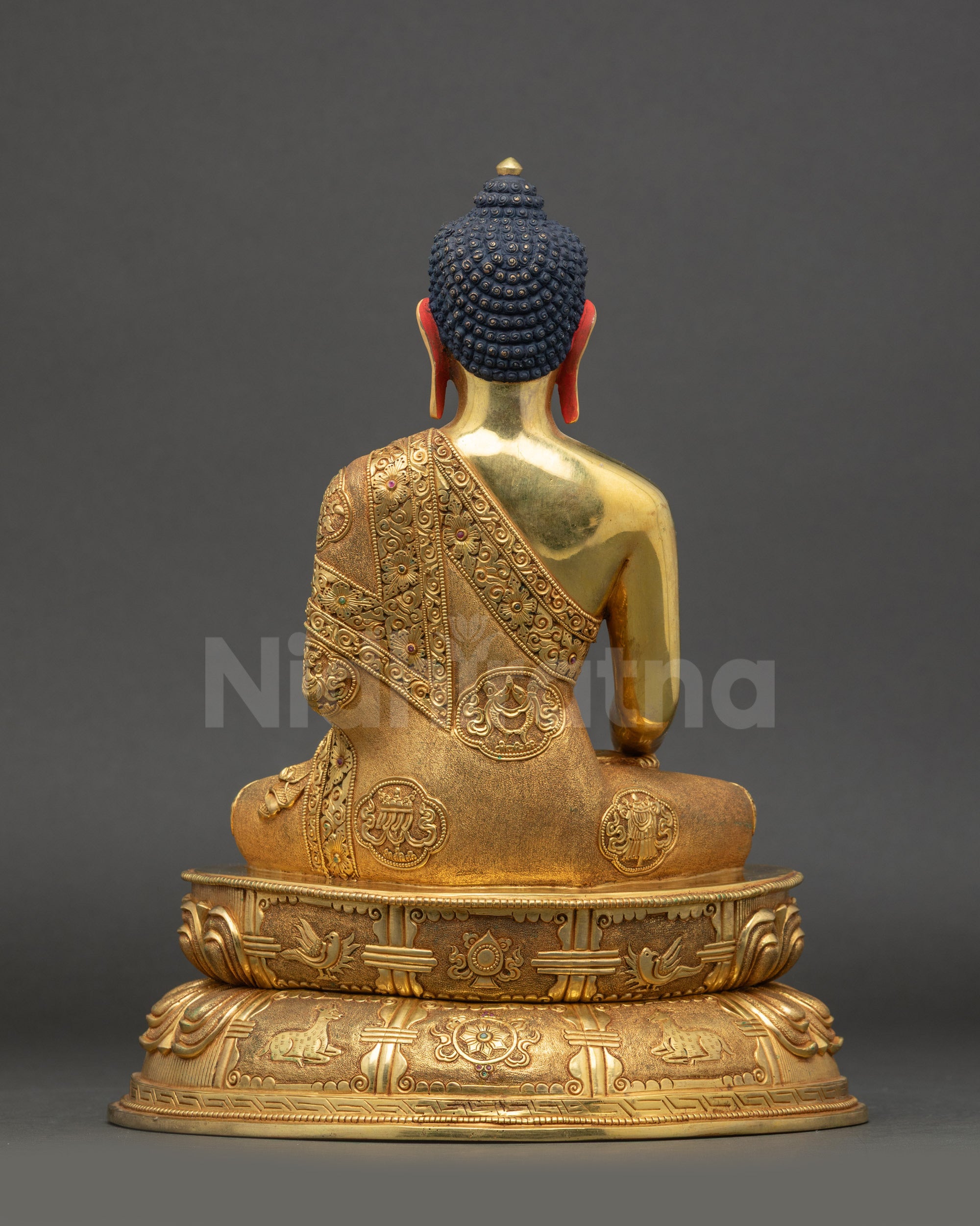 Himalayan Buddhist Shakyamuni Buddha statue in copper alloy with radiant gold finish