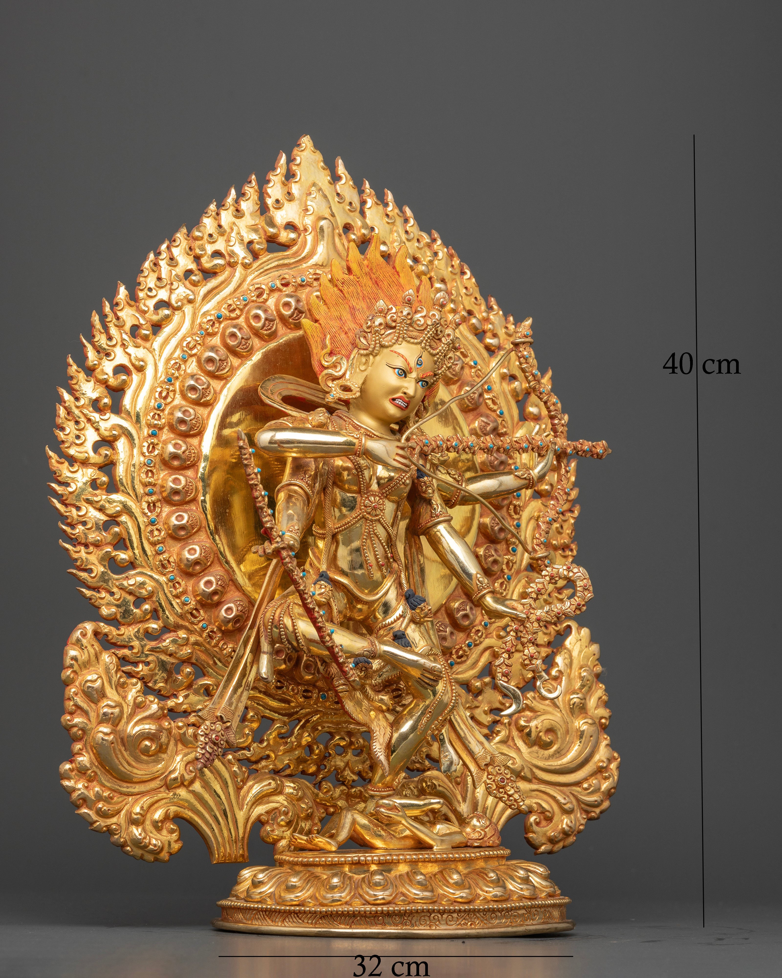 The Graceful Kurkulla: Balancing Strength and Serenity