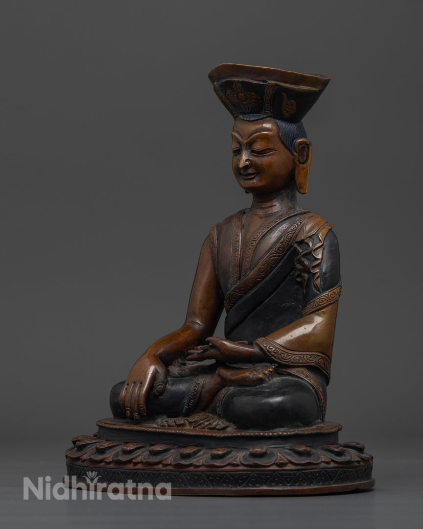 Karmapa Statue: Tibetan Buddhist Art