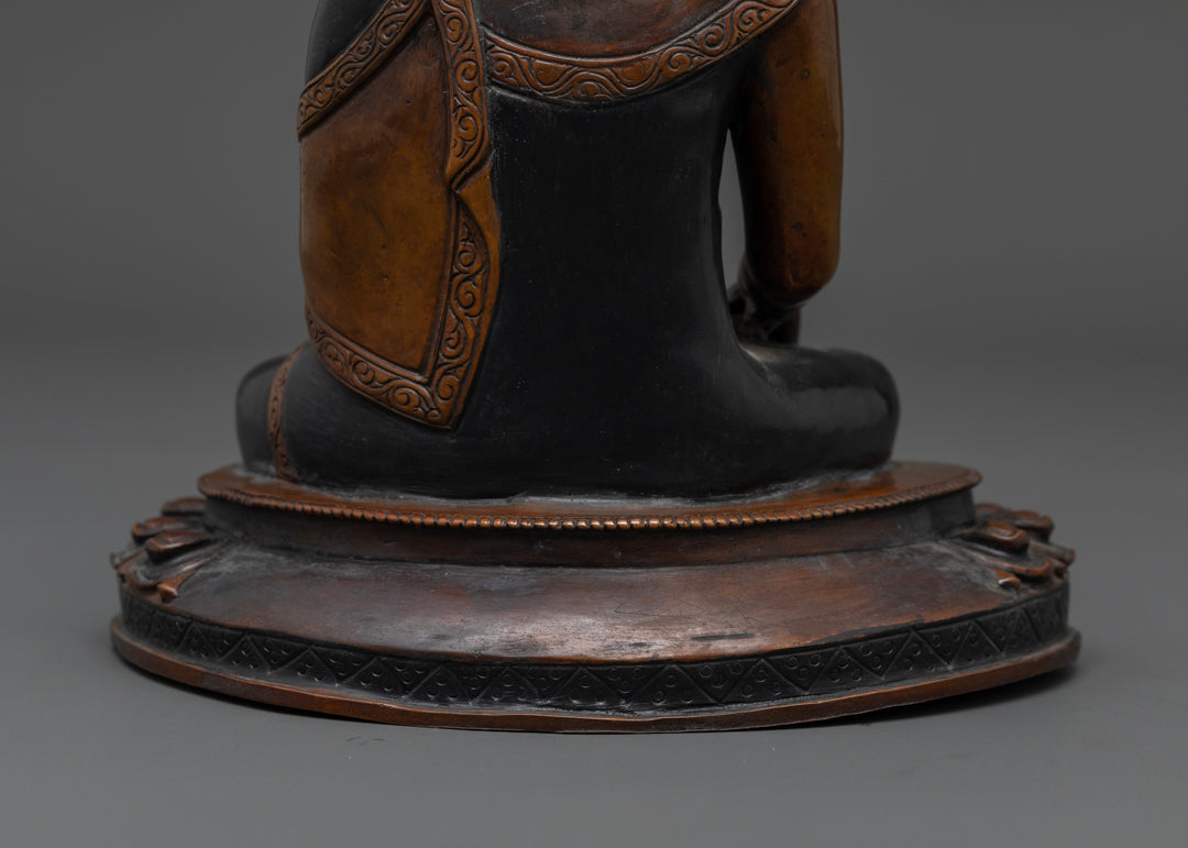 Karmapa Statue: Tibetan Buddhist Art