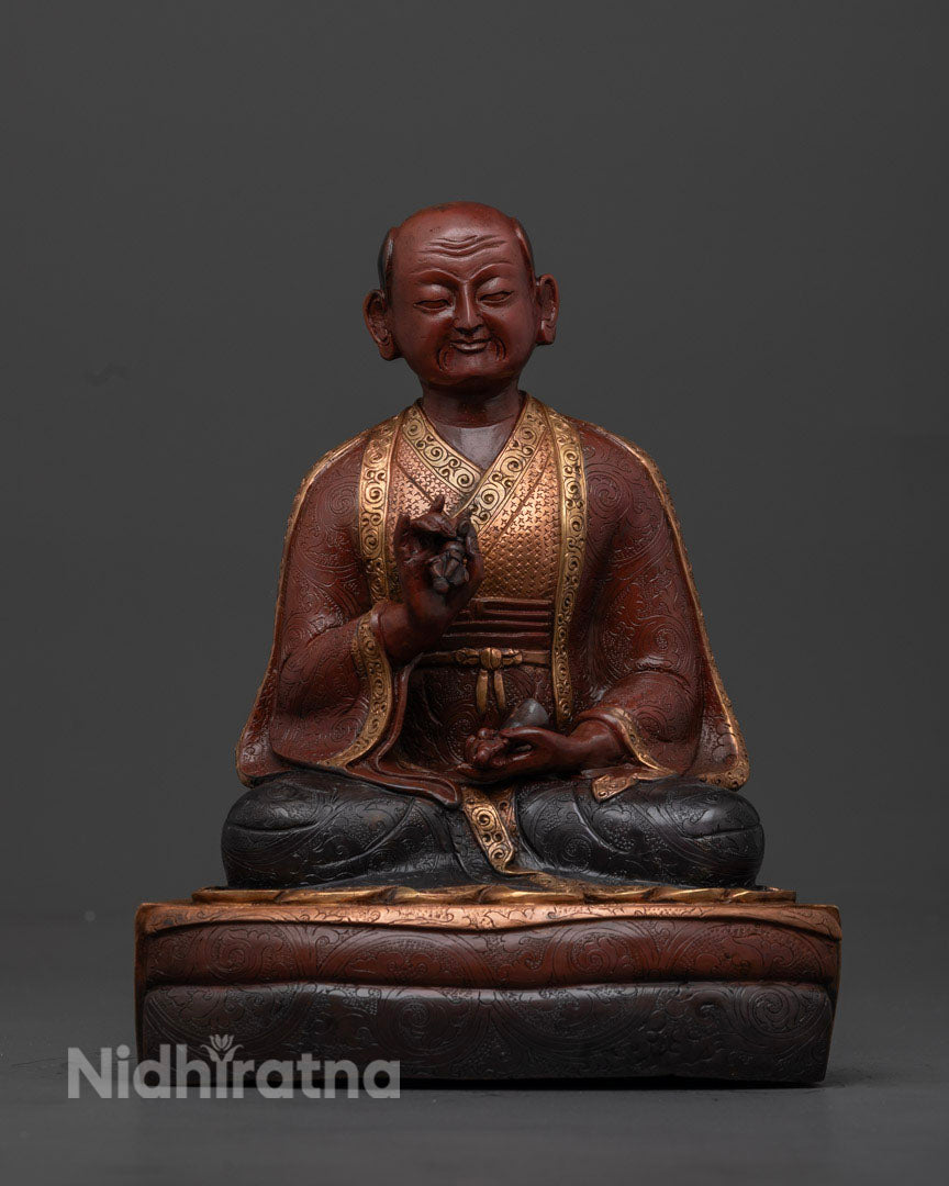 Rare Sakya Master Statue – Meticulous Himalayan Craftsmanship