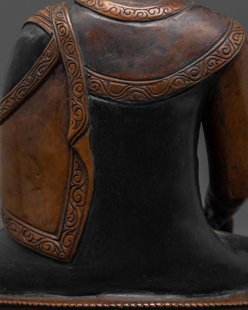 Karmapa Statue: Tibetan Buddhist Art