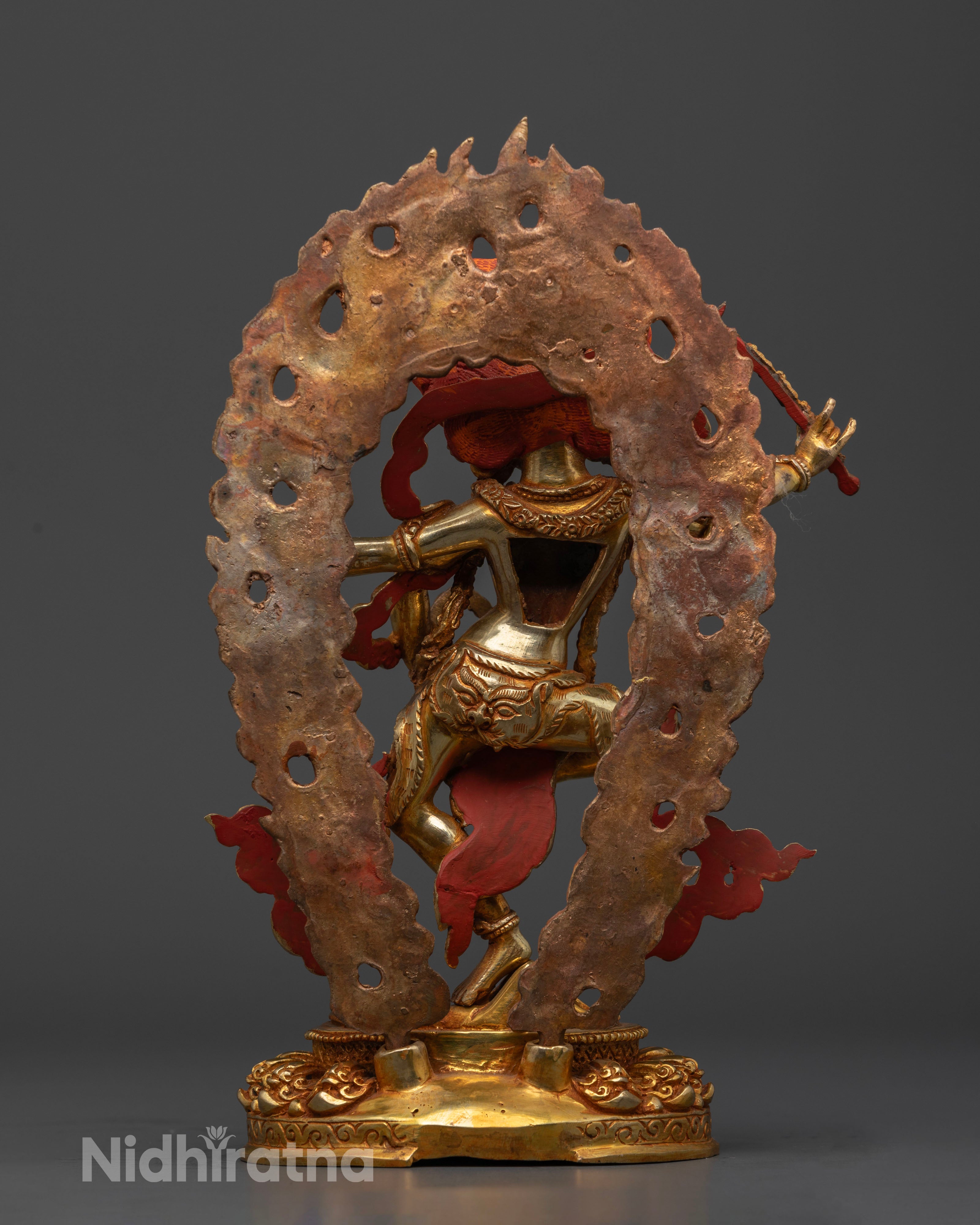 kurukulla statue | The Dakini of Magnetism