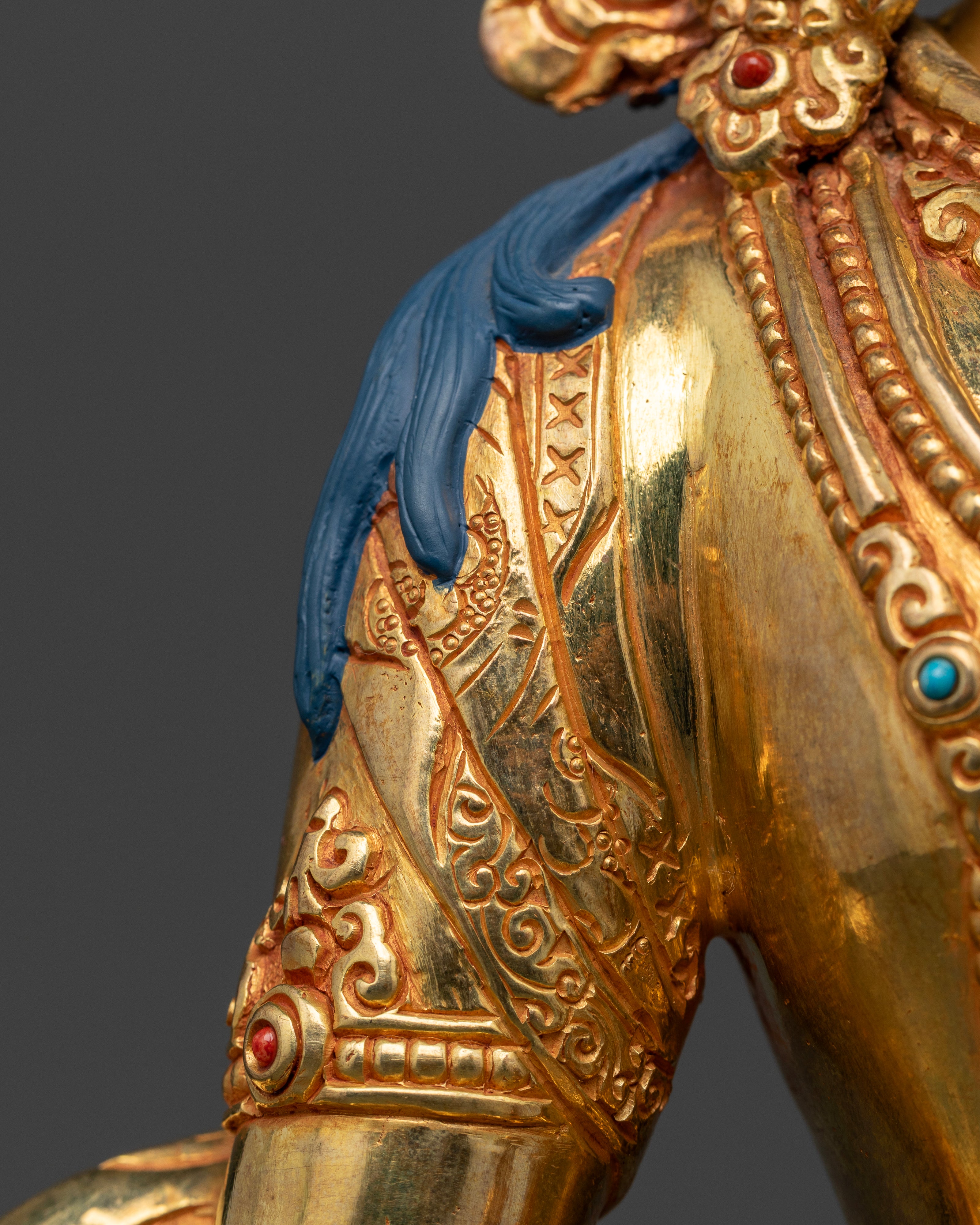 Gold Amitayus: The Buddha of Boundless Life and Serenity