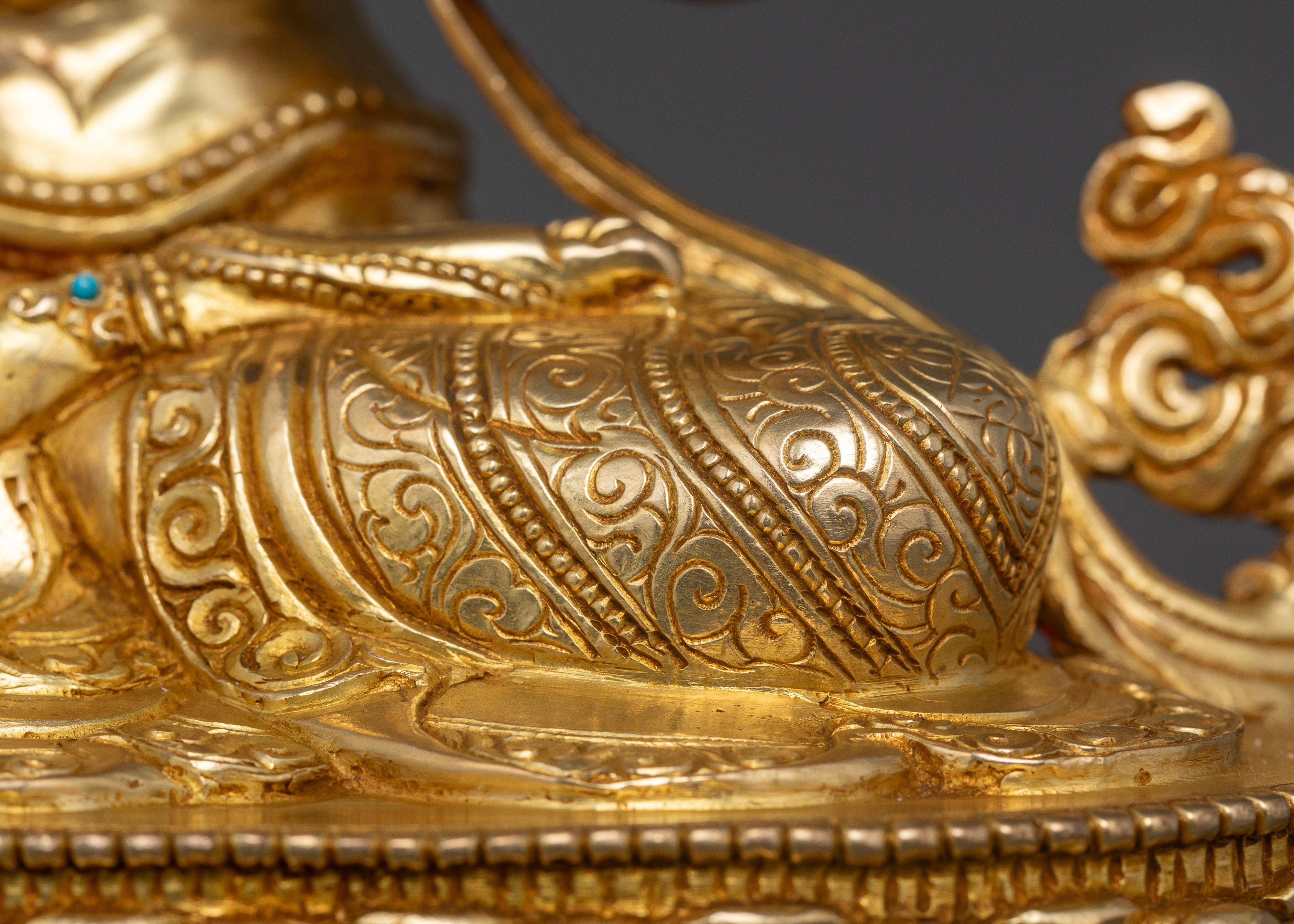 Manjushri Statue: Embodying the Wisdom of Enlightenment
