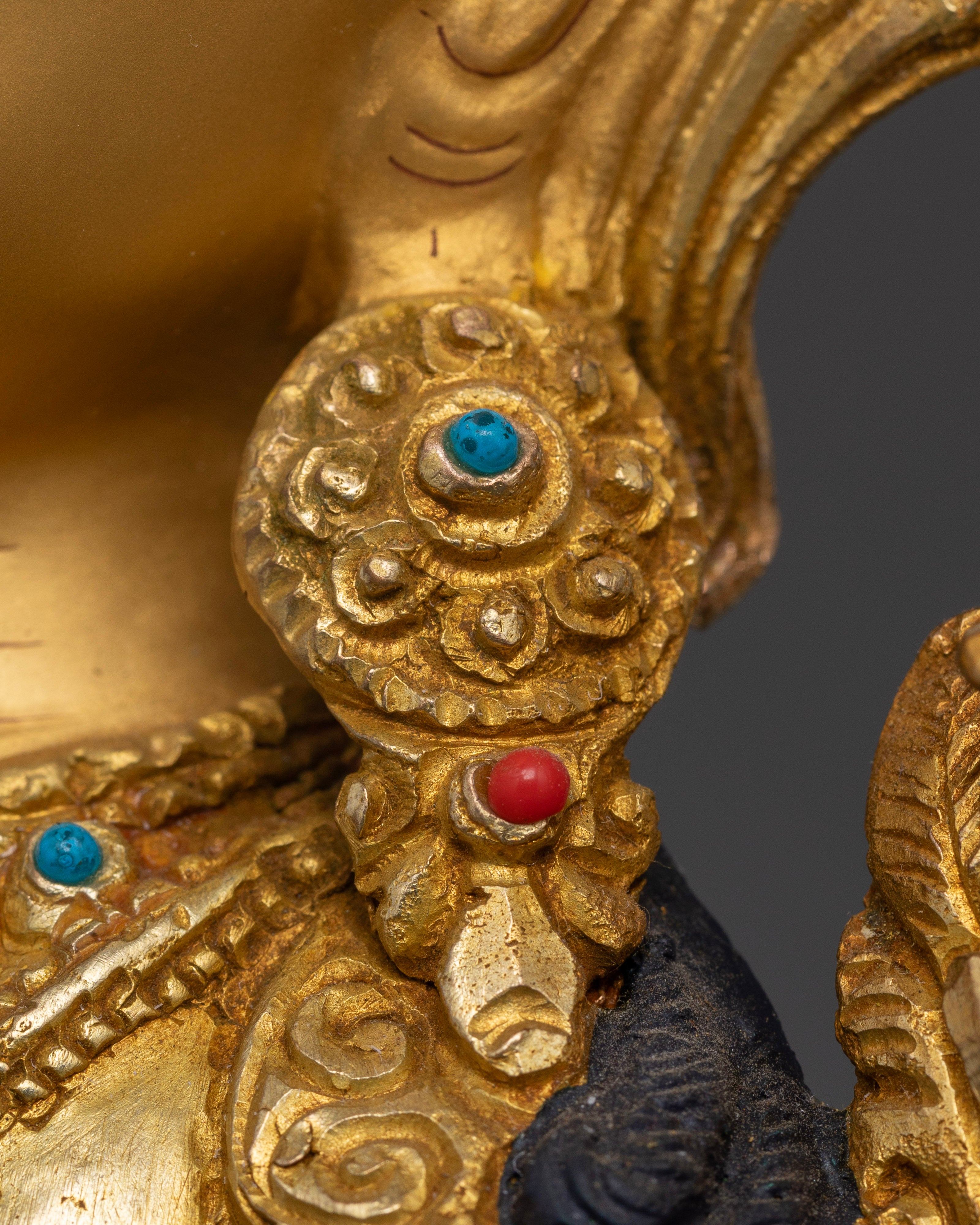 Manjushri Statue: Embodying the Wisdom of Enlightenment