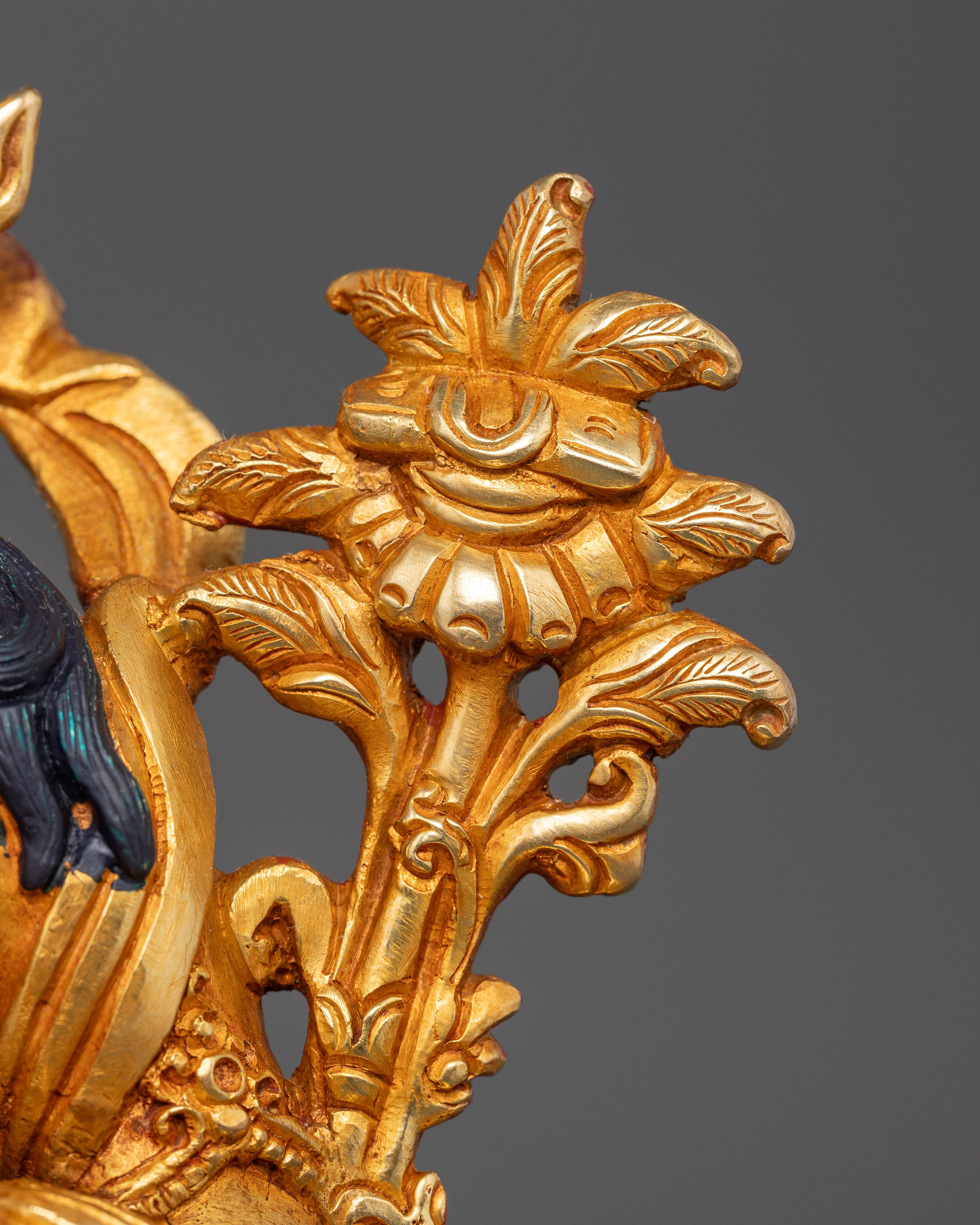Manjushri Bodhisattva Statue: Embodiment of Divine Wisdom