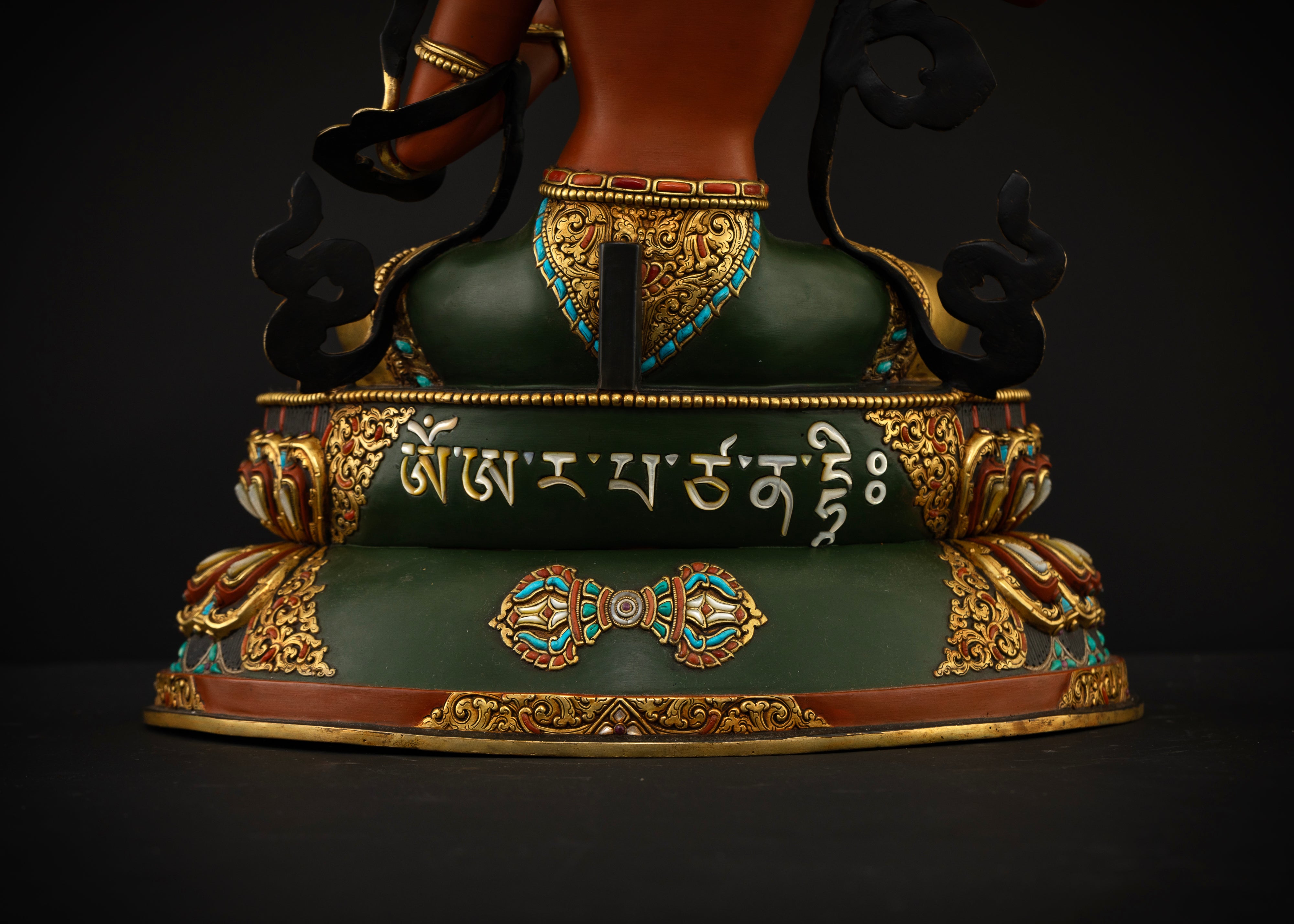 Manjushri in Red: The Artisanal Embodiment of Wisdom
