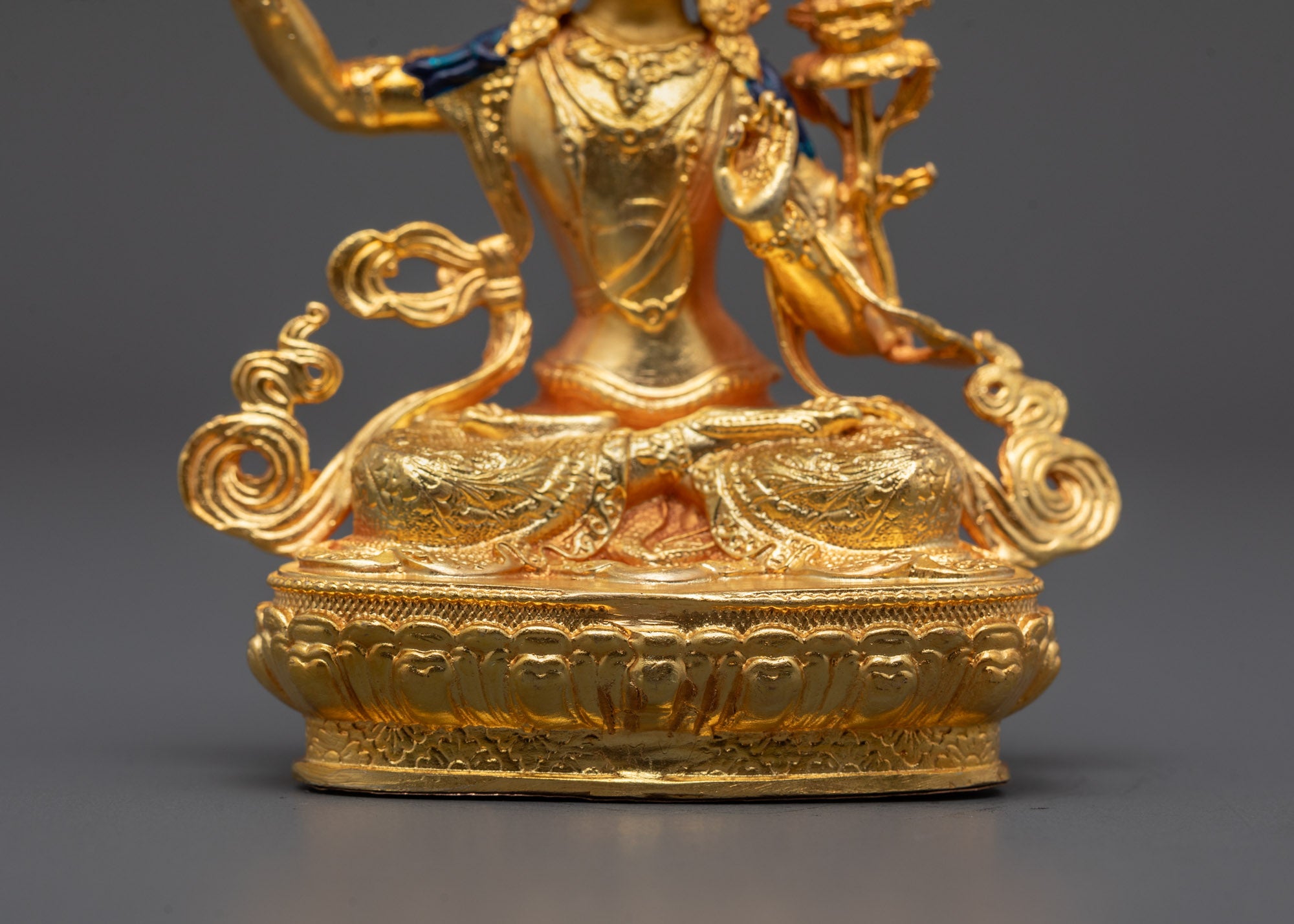 Bodhisattva Manjusri Sculpture | Precision-Crafted Machine Made Idol