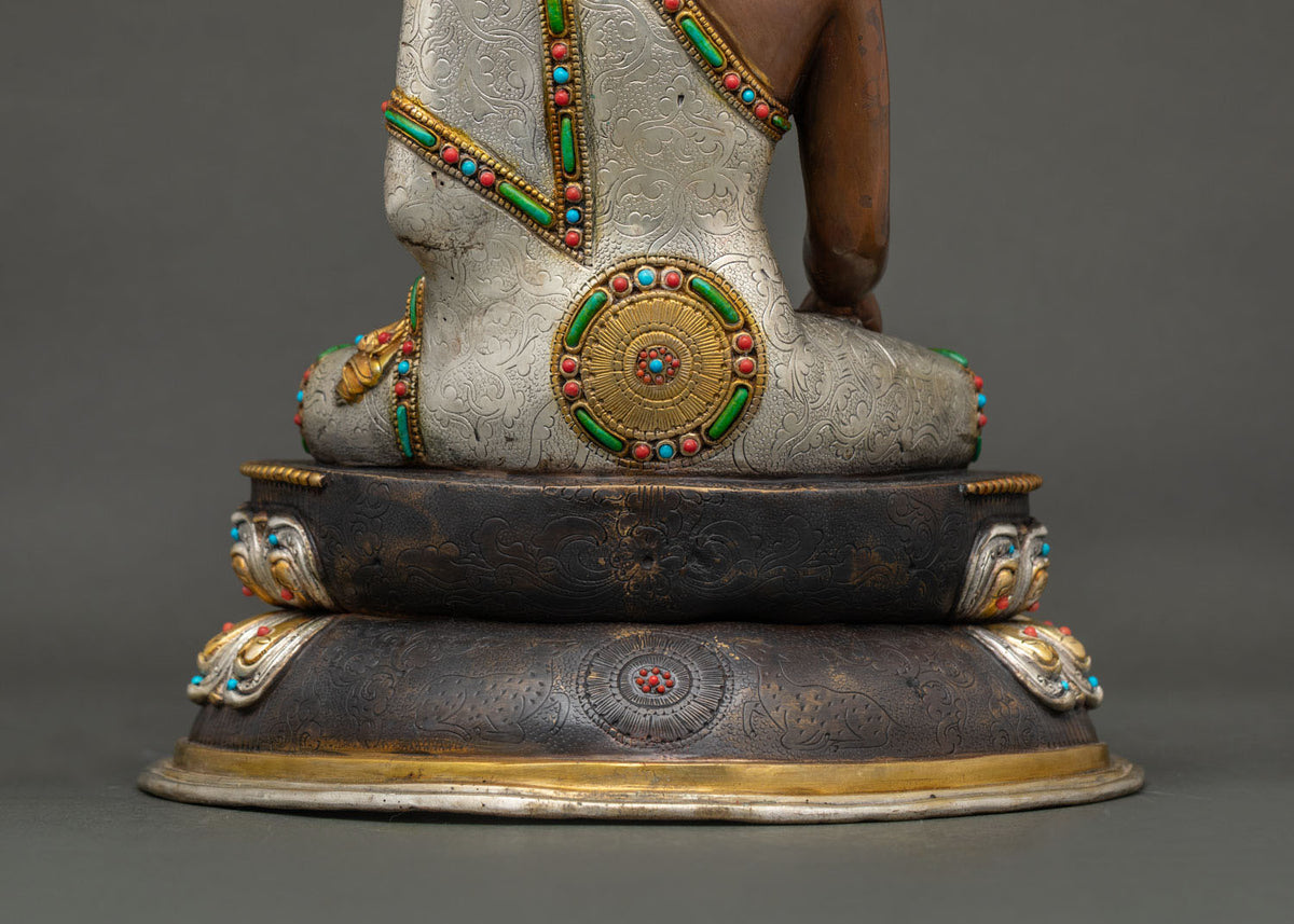 Mitrugpa Statue