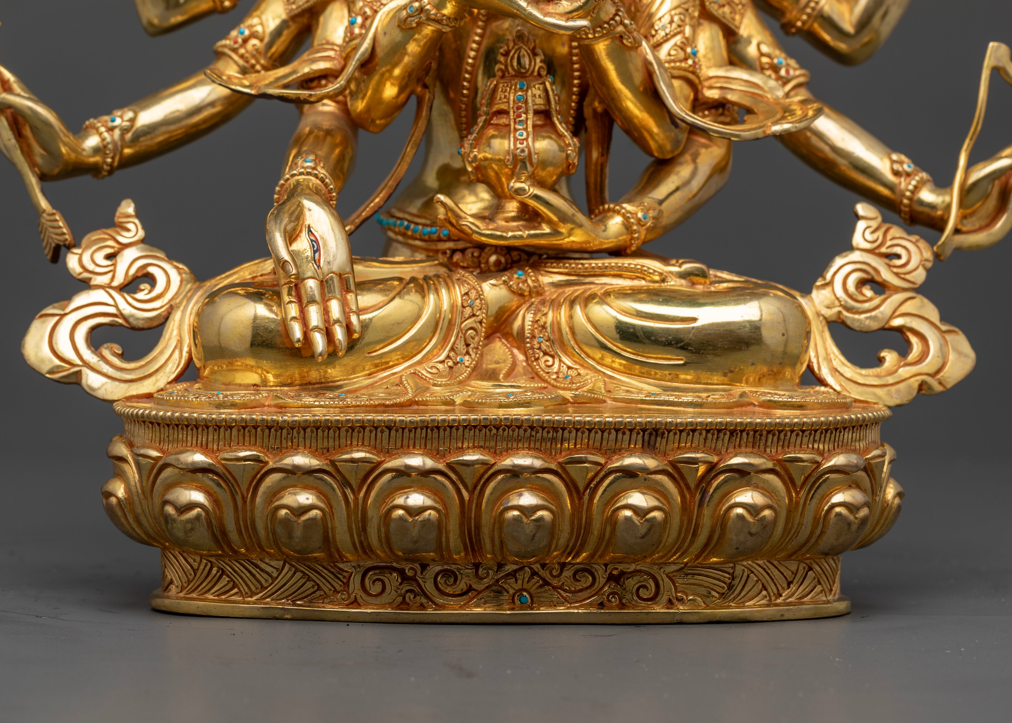 Namgyalma Statue: Tibetan Buddhist Deity of Longevity