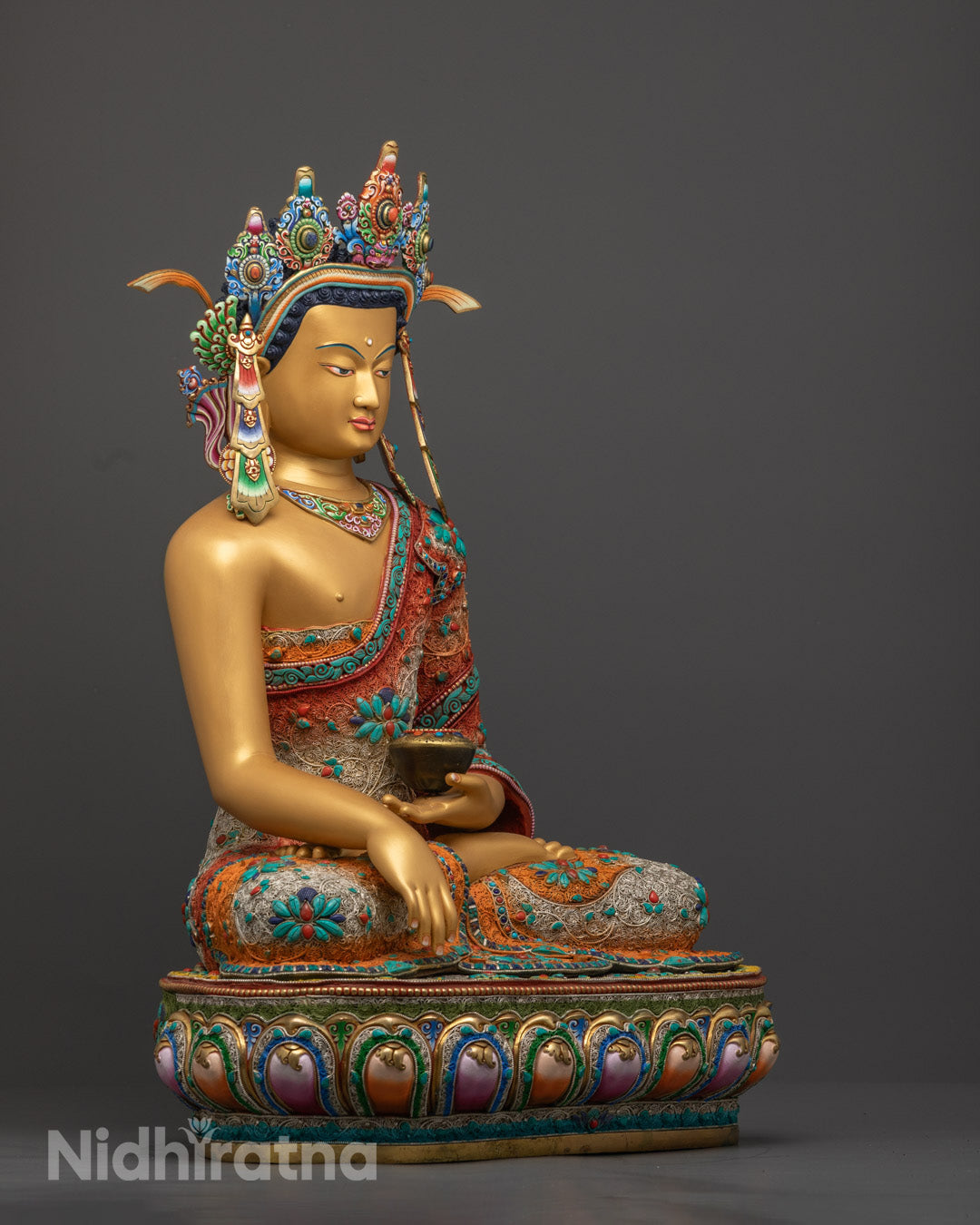 Nepalese Crowned Buddha Shakyamuni Statue – Gold-Plated Face & Premium Detailing