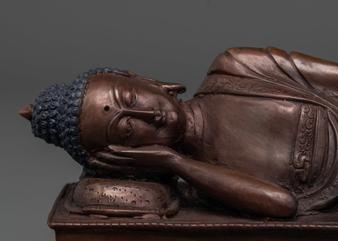 Nirvana Buddha Statue for Meditation