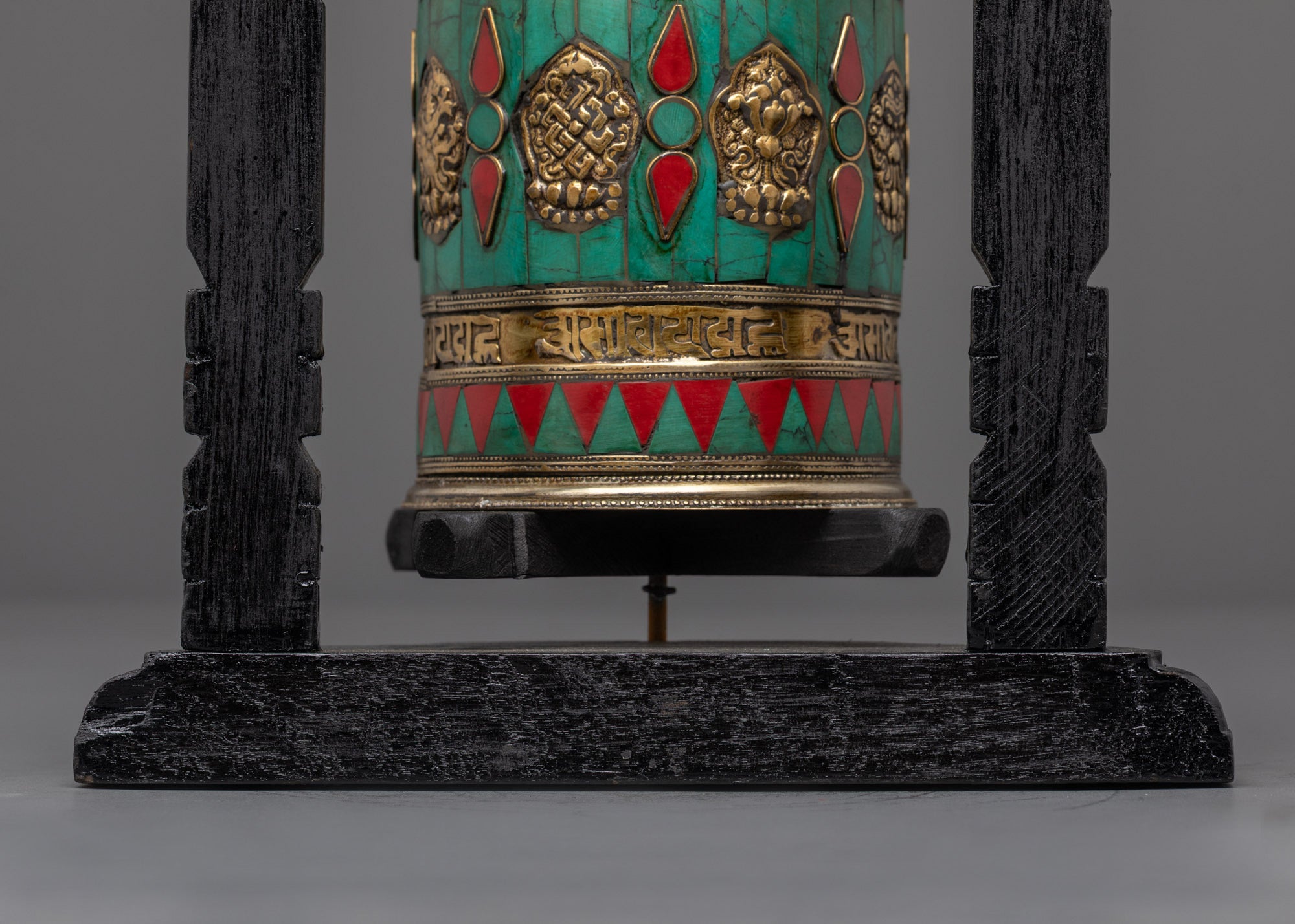 Auspicious Prayer Wheel | Himalayan Buddhist Ritual Wheel
